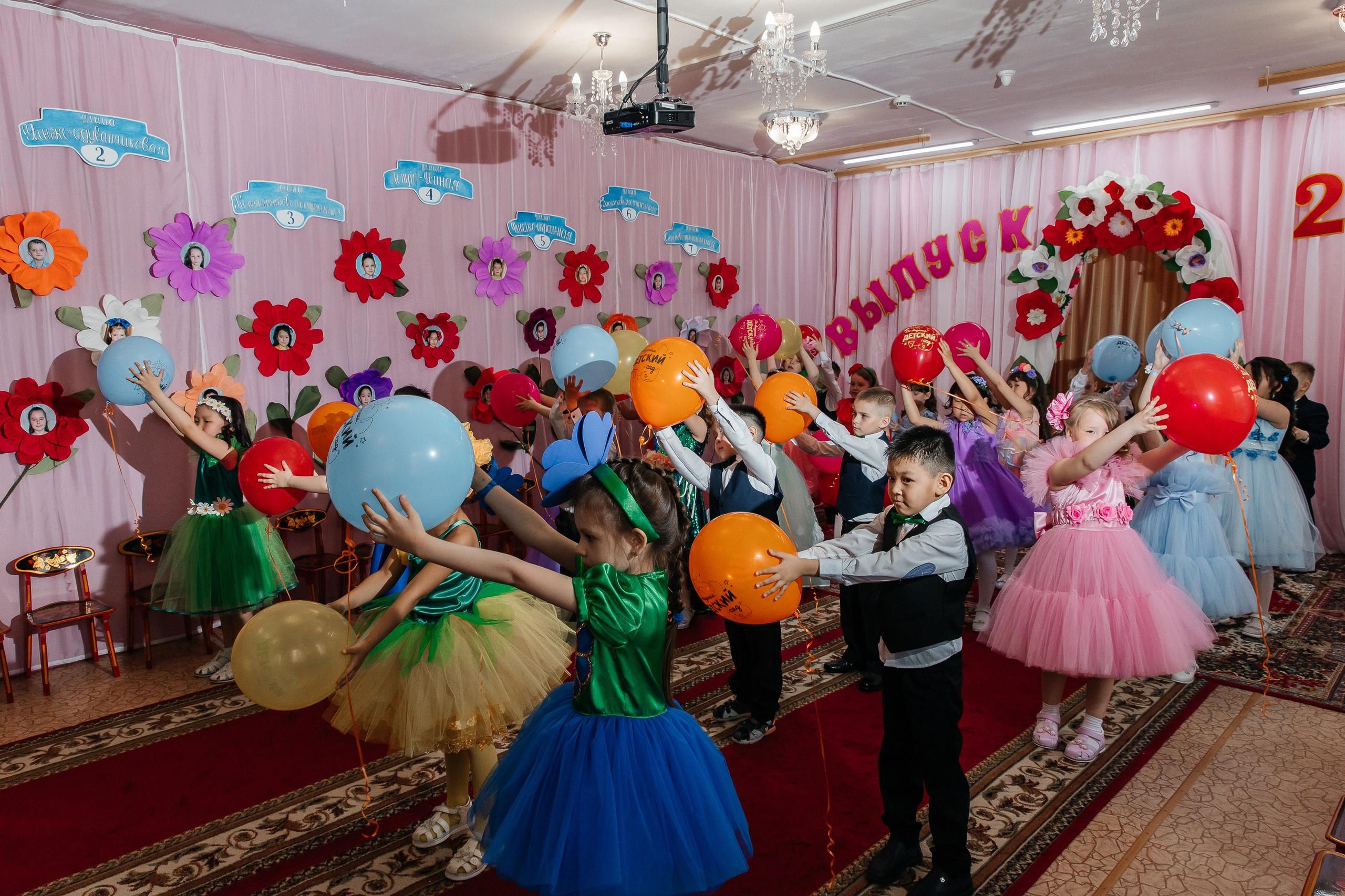 Выпускной Солнышко 2023. Воронистая Анастасия. Фотограф Якутия, Томпонский район