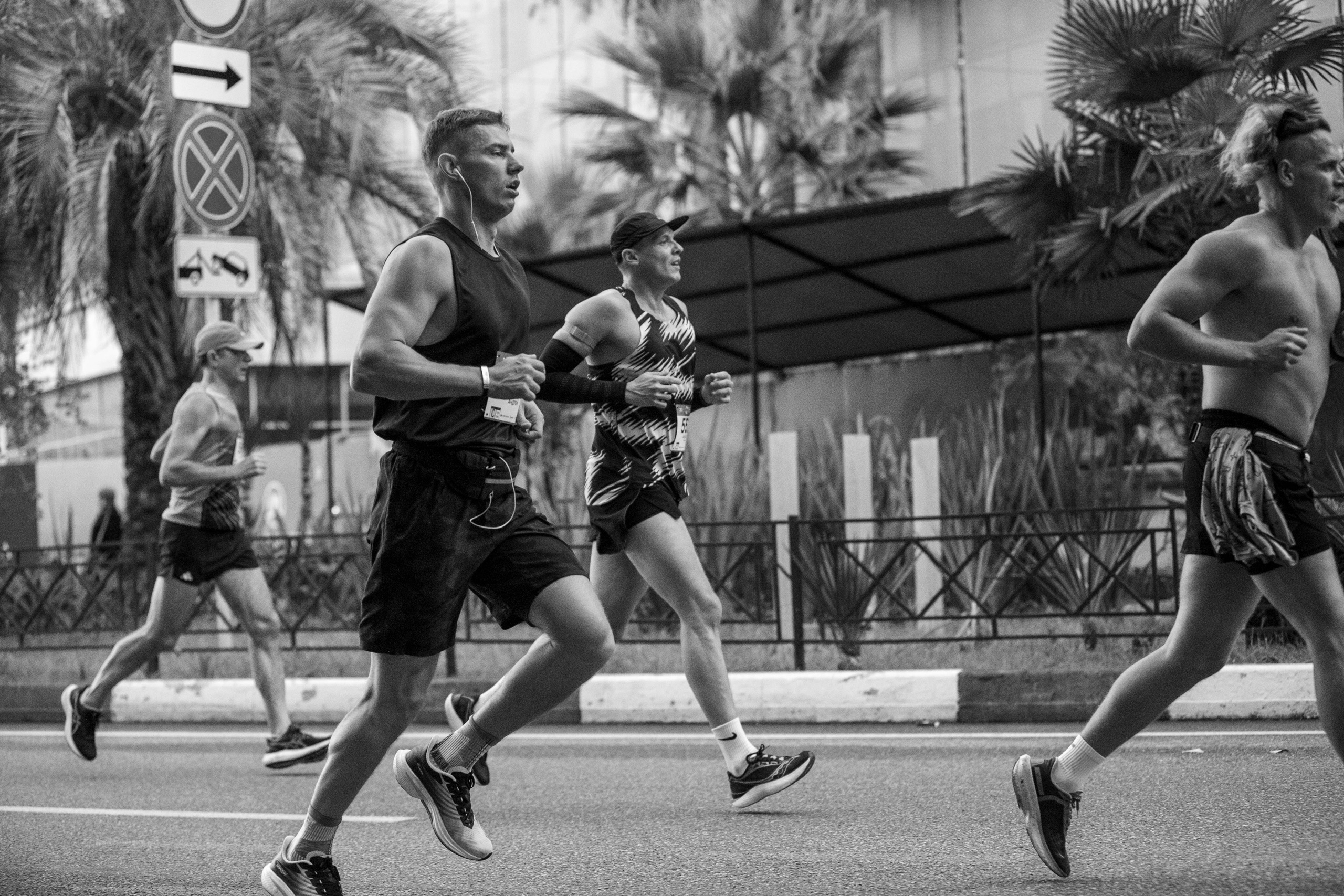 Сочи Марафон по бегу — 2025.11.03. Фотограф из Сочи Регина Труфанова