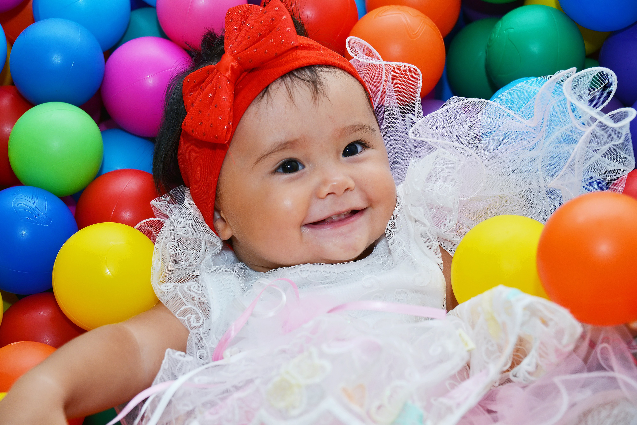 Дети-5 (Адель-1годик). Фотосъёмка. Фотограф Сергей Авдеев-семейный и детский фотограф в Алматы