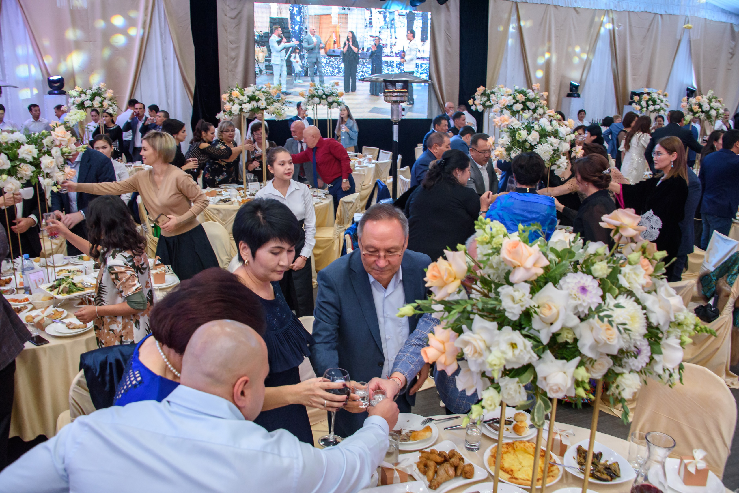 Свадьба. Фотосъёмка. Фотограф Сергей Авдеев-семейный и детский фотограф в Алматы