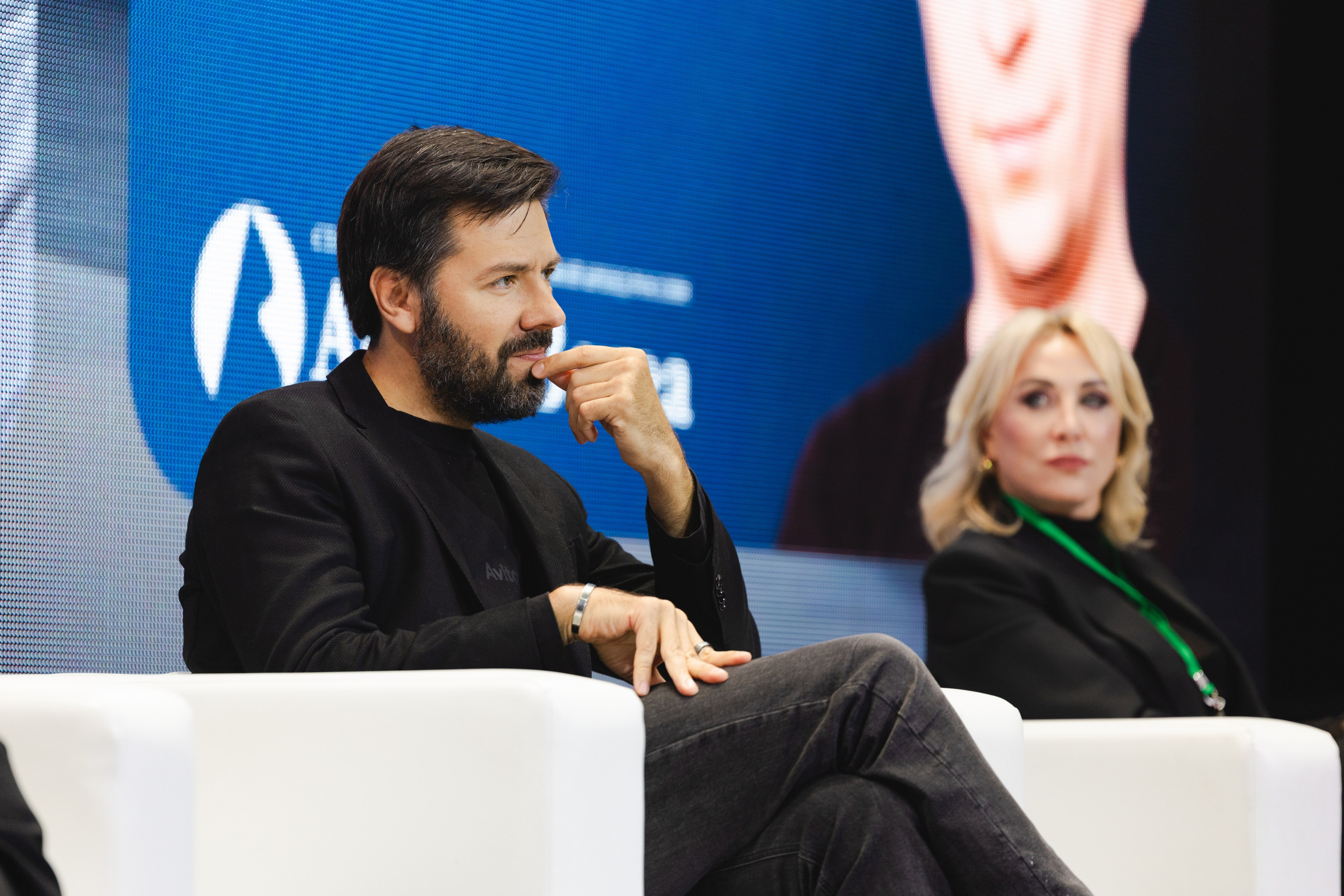 Business. Максим Чернышев — фотограф