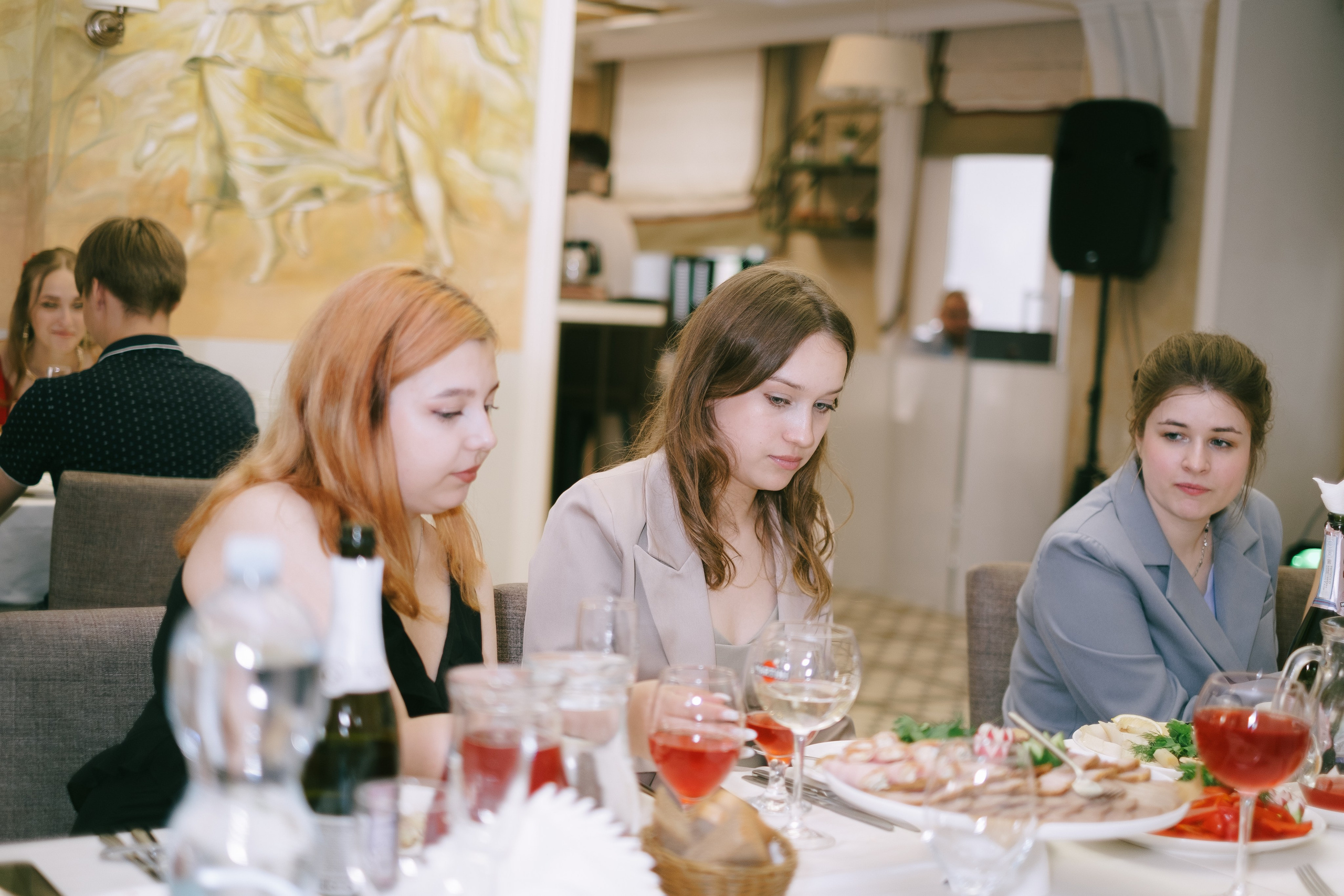 Выпускной школа 33. Свадебный и репортажной фотограф Денис Ожигин в Краснодаре и Краснодарском крае