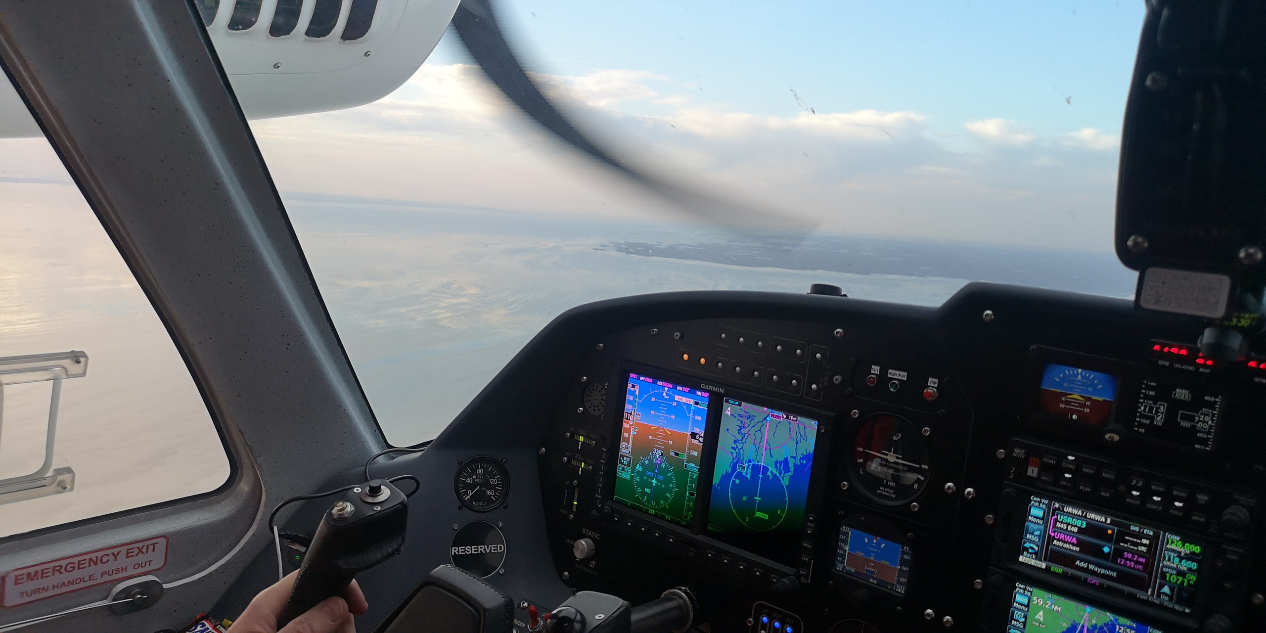 Каспийское море (наука на Ла-8) (2021 г.). Фотоальбом показывающий увлекательный мир авиации и мир медведей Андрея Иванова