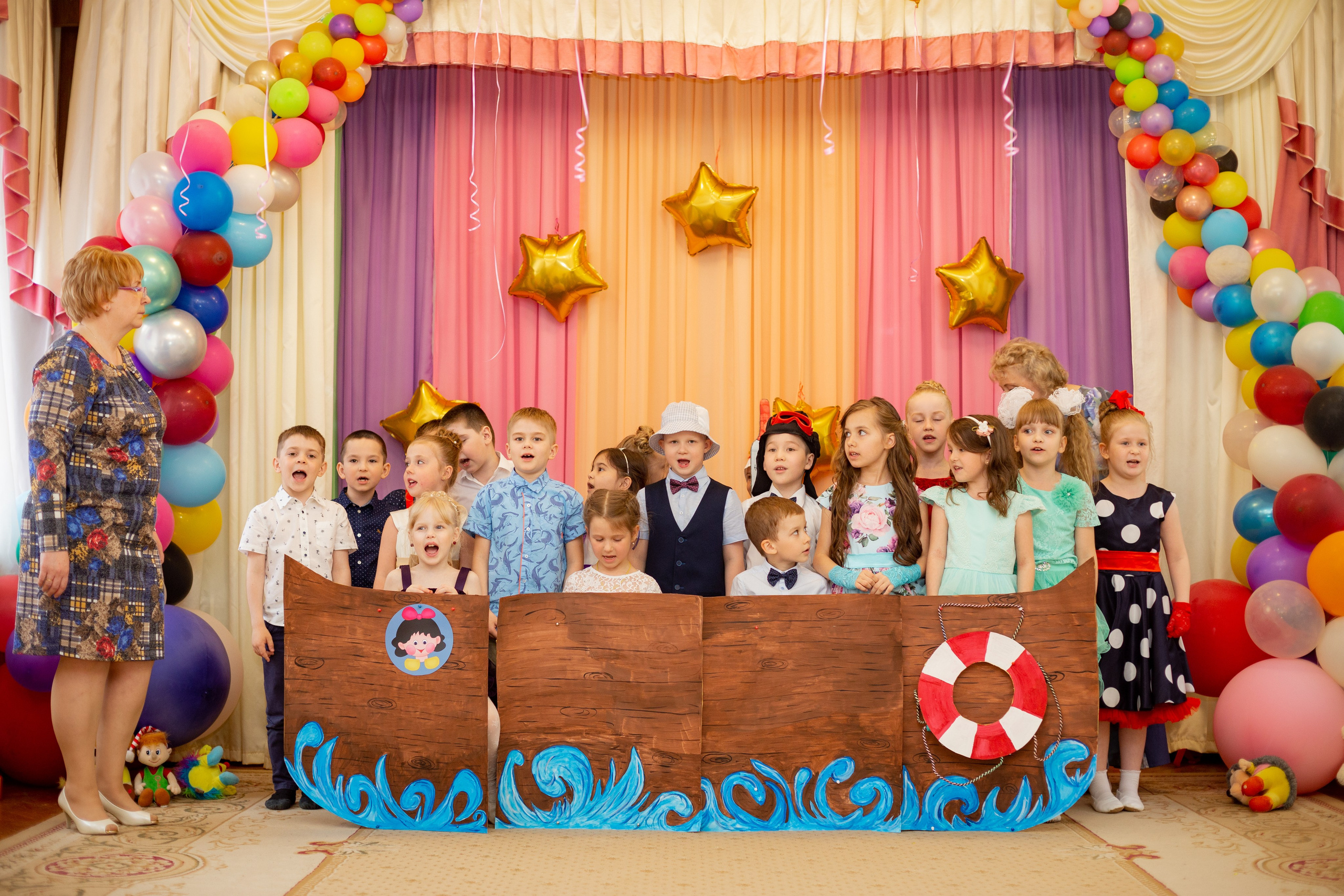 Съёмки праздников и выпускных в детских садиках и школах. Семейный и детский фотограф Эльвира Билибина