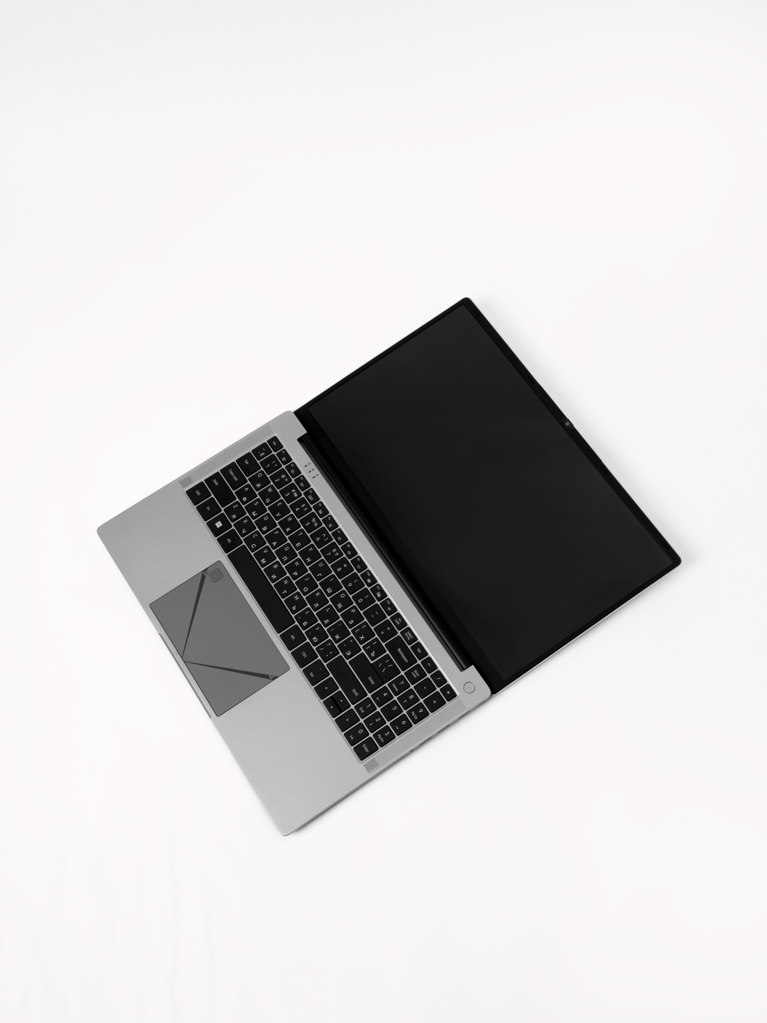 Ноутбук. Фотостудия предметной и модельной съёмки для маркетплейсов