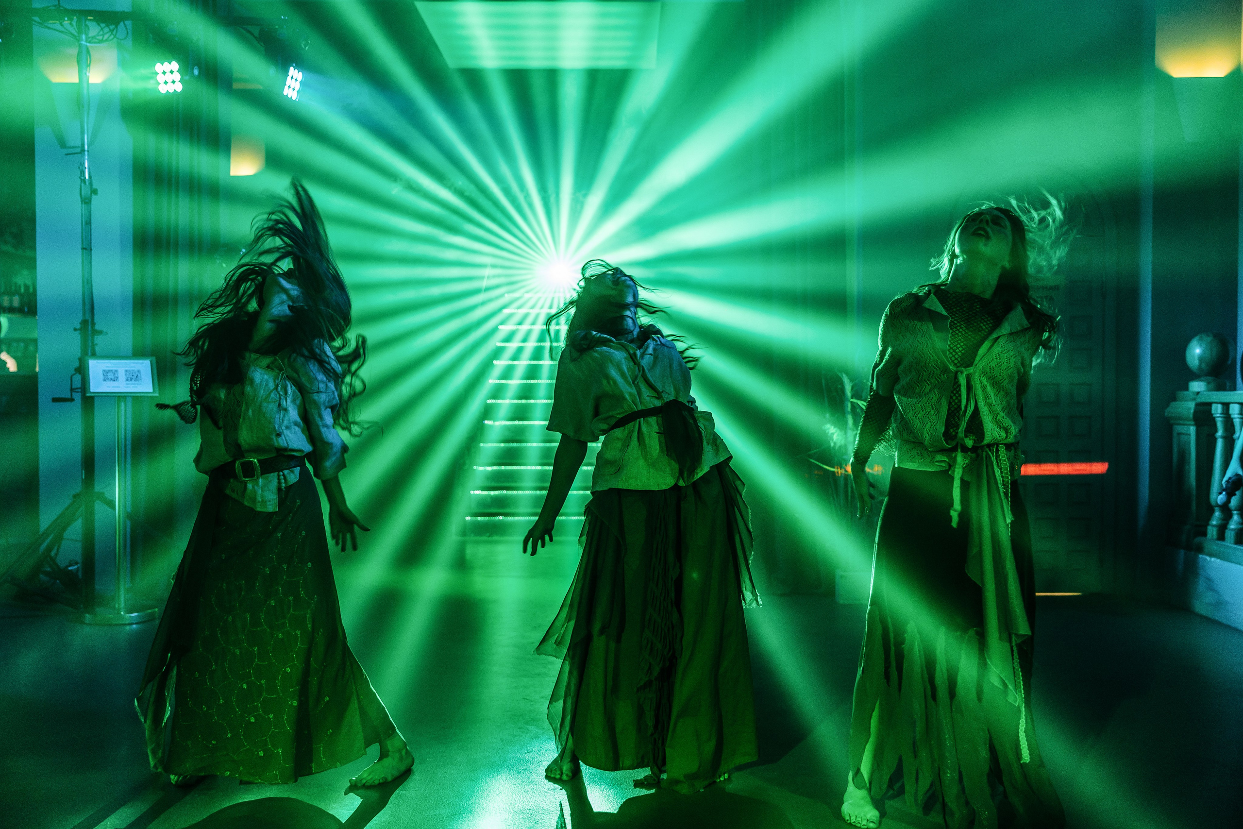 МЕГАДЕВИЧНИК 8 марта. Портфолио свадебного фотографа. Роман Каргаполов