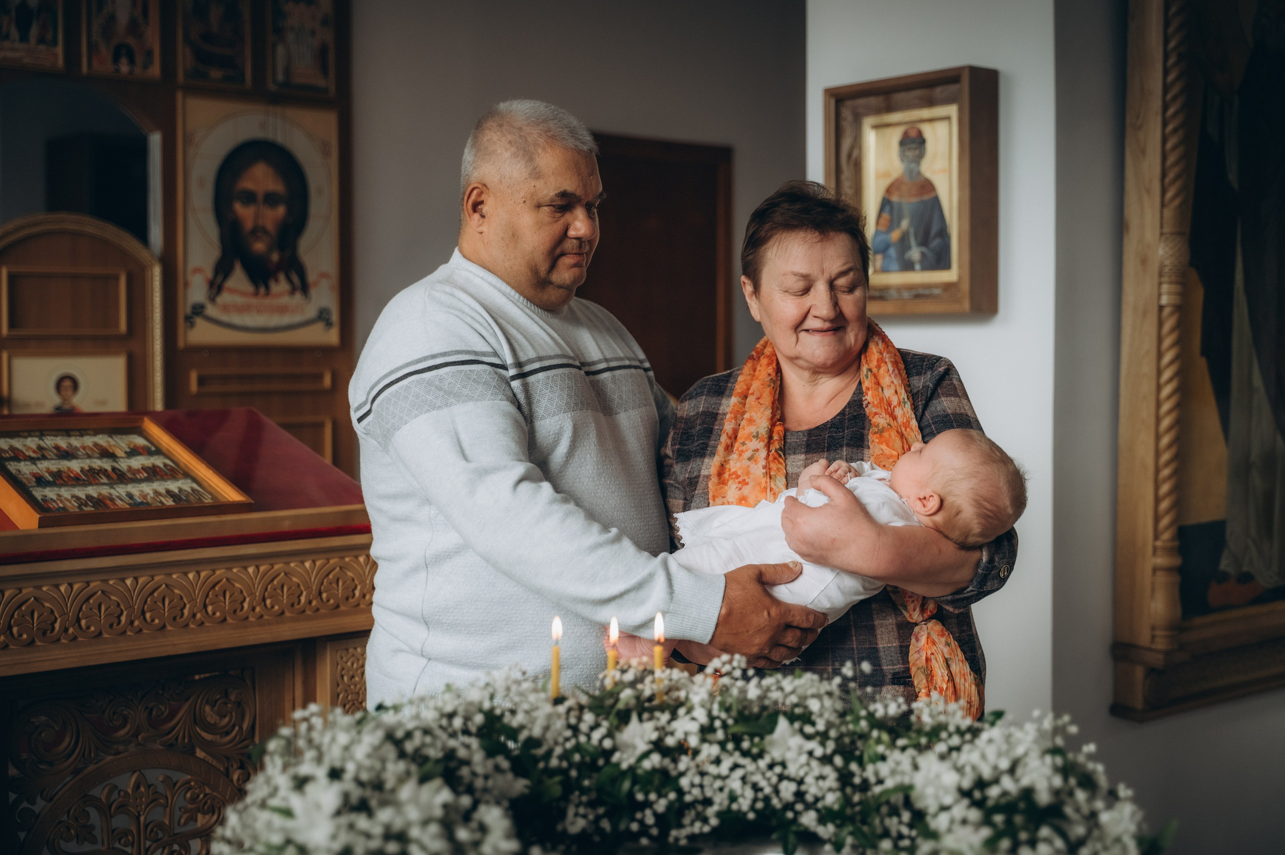 Крещение Ромы (Приход храма святой Равноапостольной княгини Ольги). Семейный фотограф в Минске Дарья Дреко