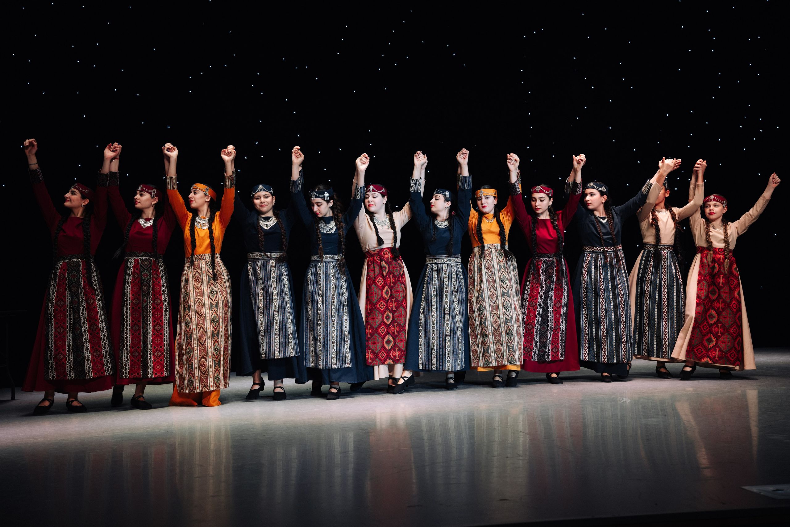 Благотворительный концерт в помощь Артему Сардаряну. Фотограф Артем Севостьянов. Профессиональная фотосъемка в Ногинске, Москве, Московской области и за границей