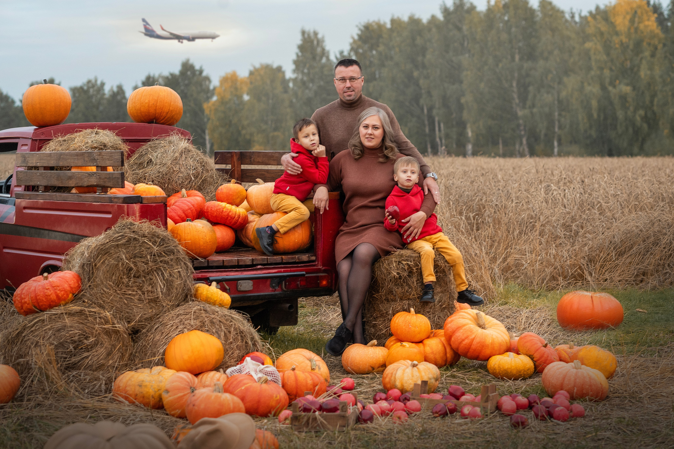 ПИКАП С ТЫКВАМИ. Семейный фотограф Екатеринбург Лора Мур