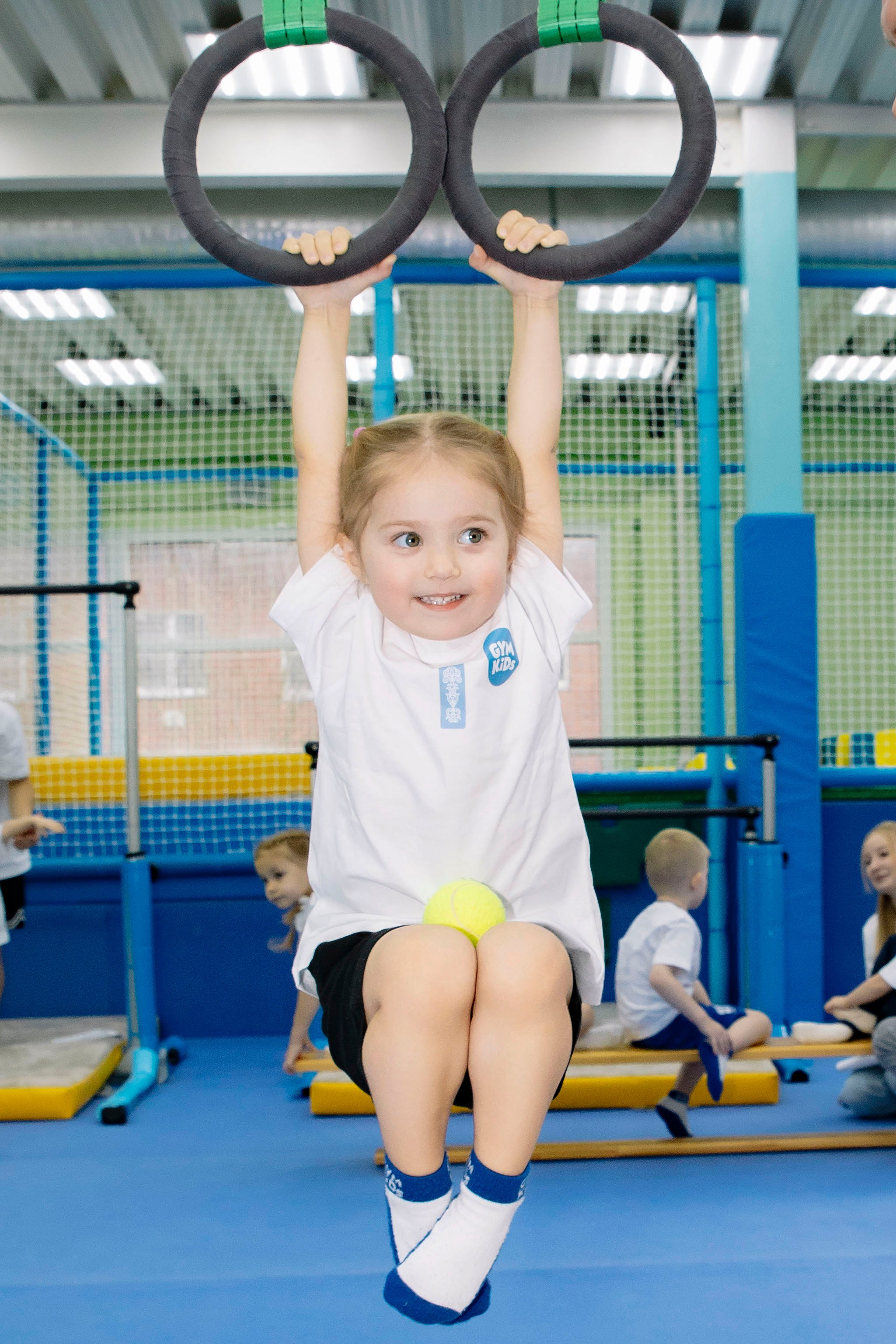 Соревнования по гимнастике в Gymkids Звенигород. Профессиональный фотограф в Москве | Заказать фотосессию и съемку