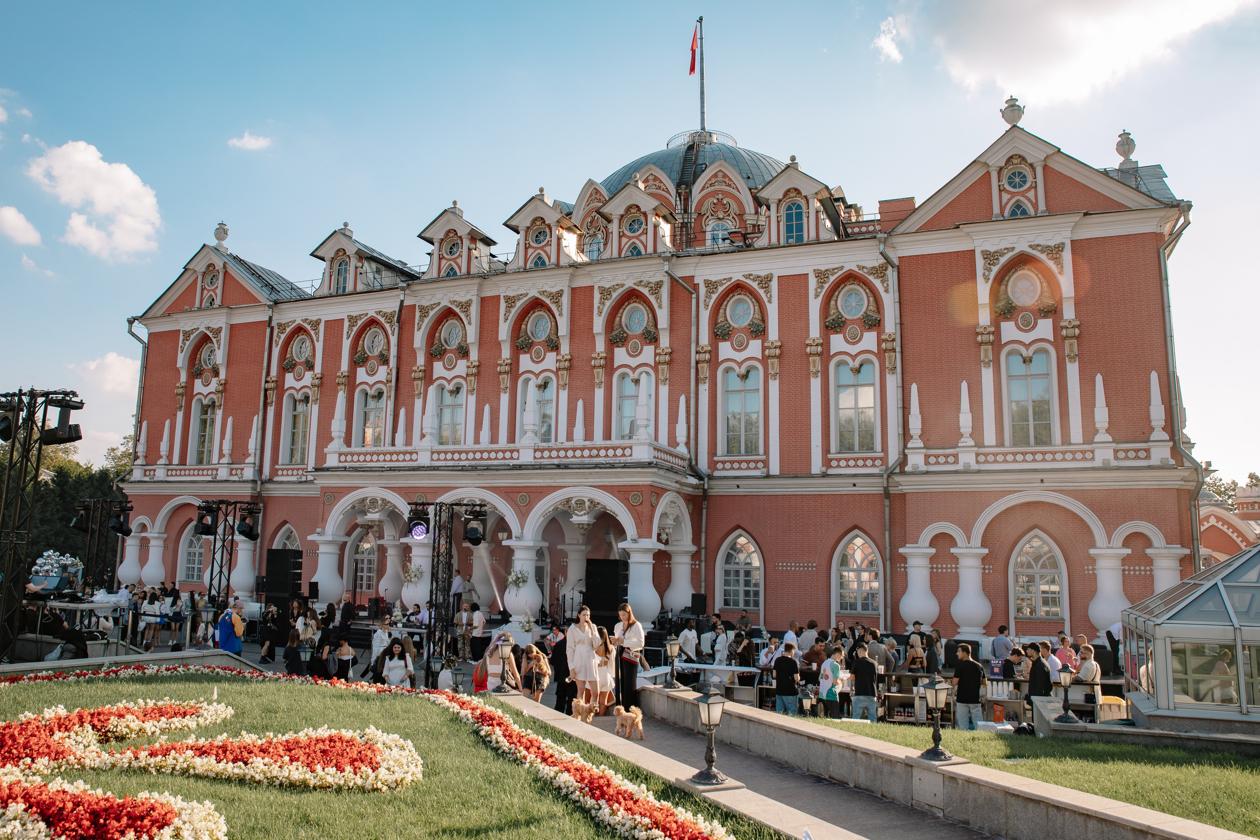 AESTHETIC ONLY в Петровском путевом дворце. Фотограф в Москве Яна Полосина