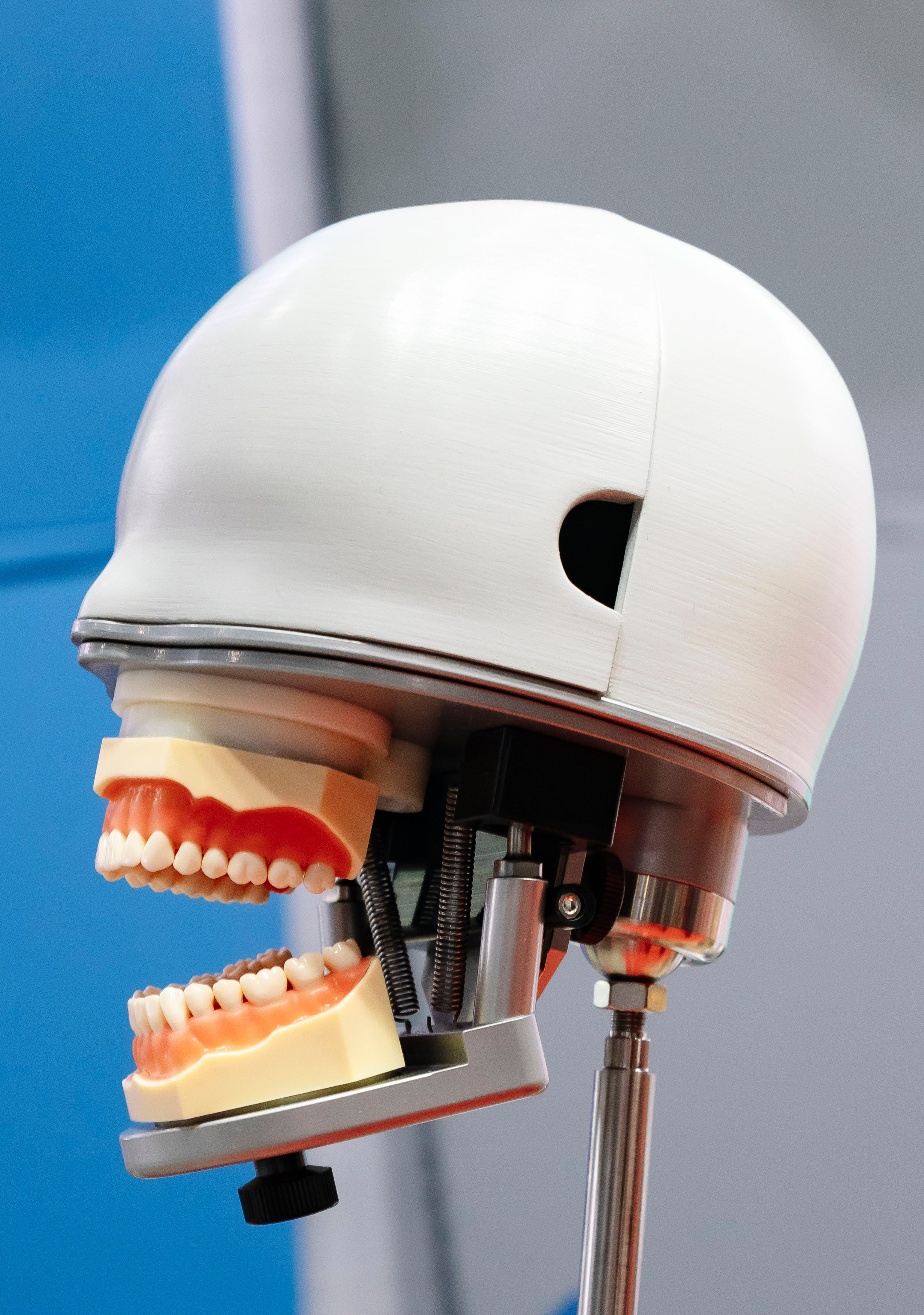 Стоматологическая выставка Dental Salon 2026. Профессиональный фотограф в Москве | Заказать фотосессию и съемку