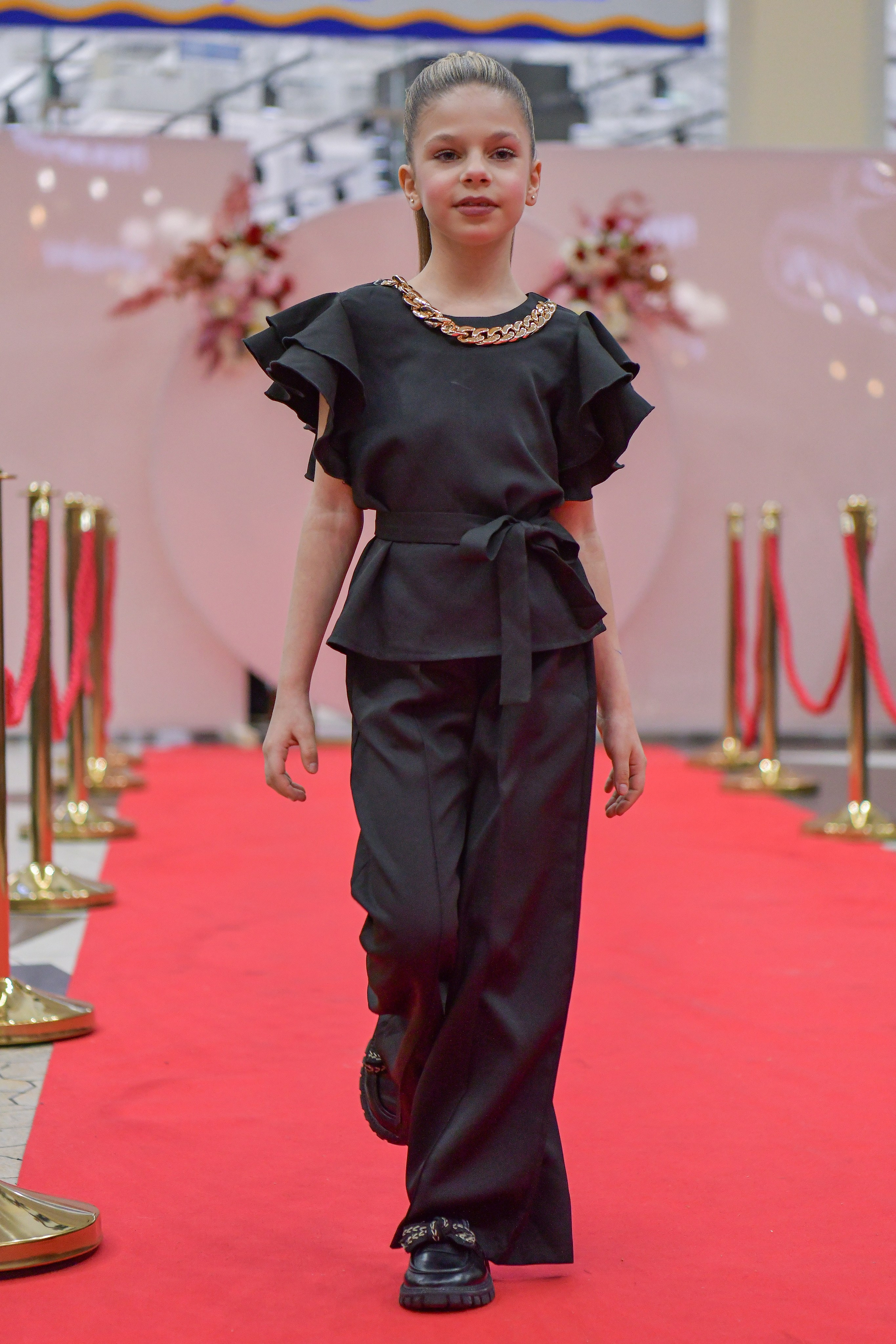 Модный показ 2024. Свой взгляд через объектив