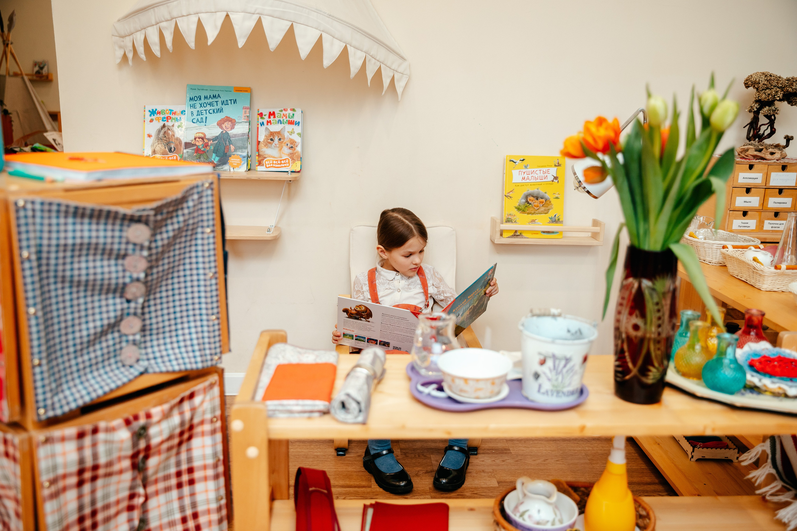 8 марта в Монтессори-саду. Семейный lifestyle фотограф в Санкт-Петербурге Людмила Пахомова