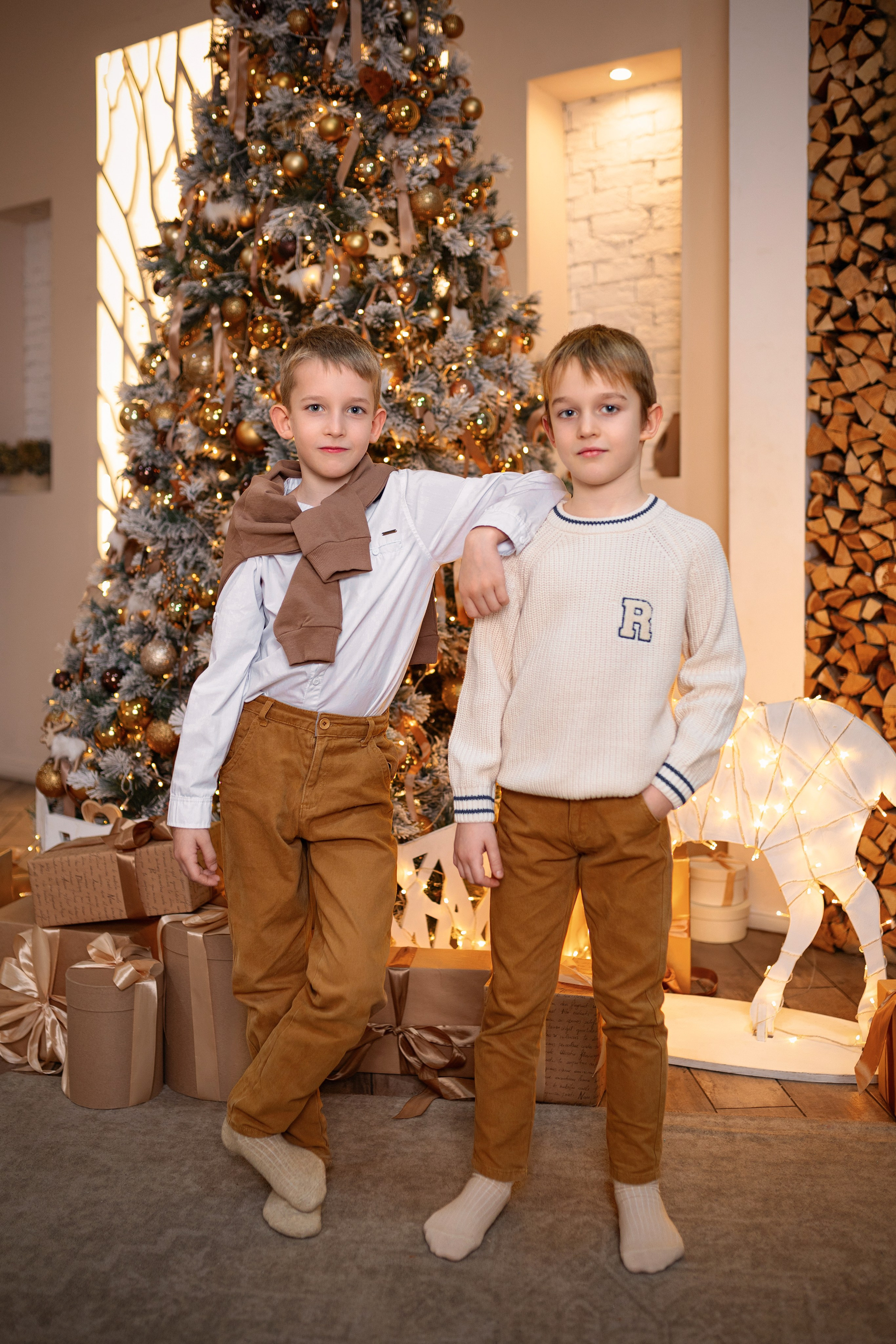 Новогодняя фотосессия в трех поколениях зал Норд. Трубинова Екатерина | Семейный фотограф | Москва