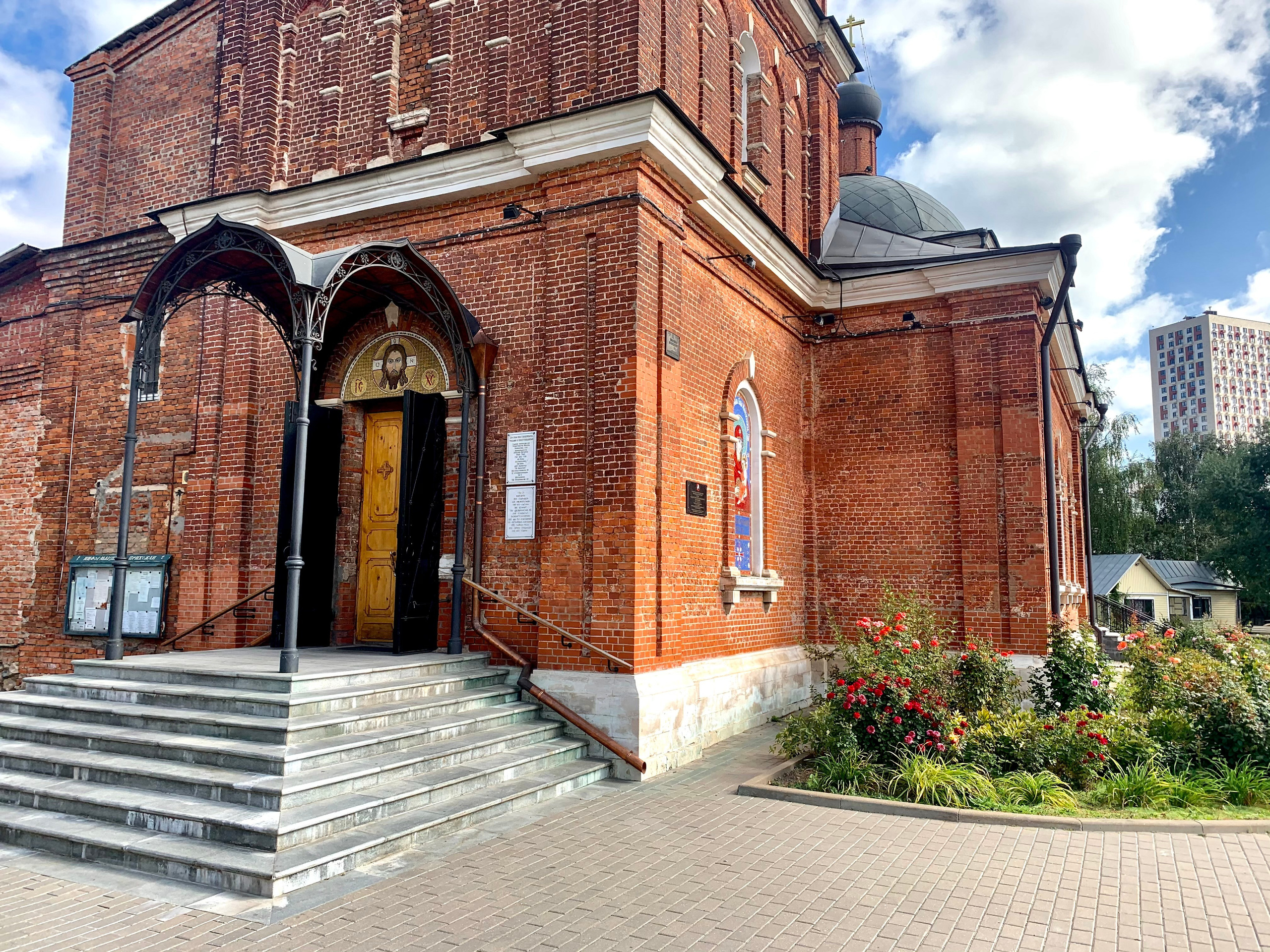 Храмовая. KUPINИ | ФОТО — сайт портфолио по мультижанровой съёмке | фотограф Сергей Мар