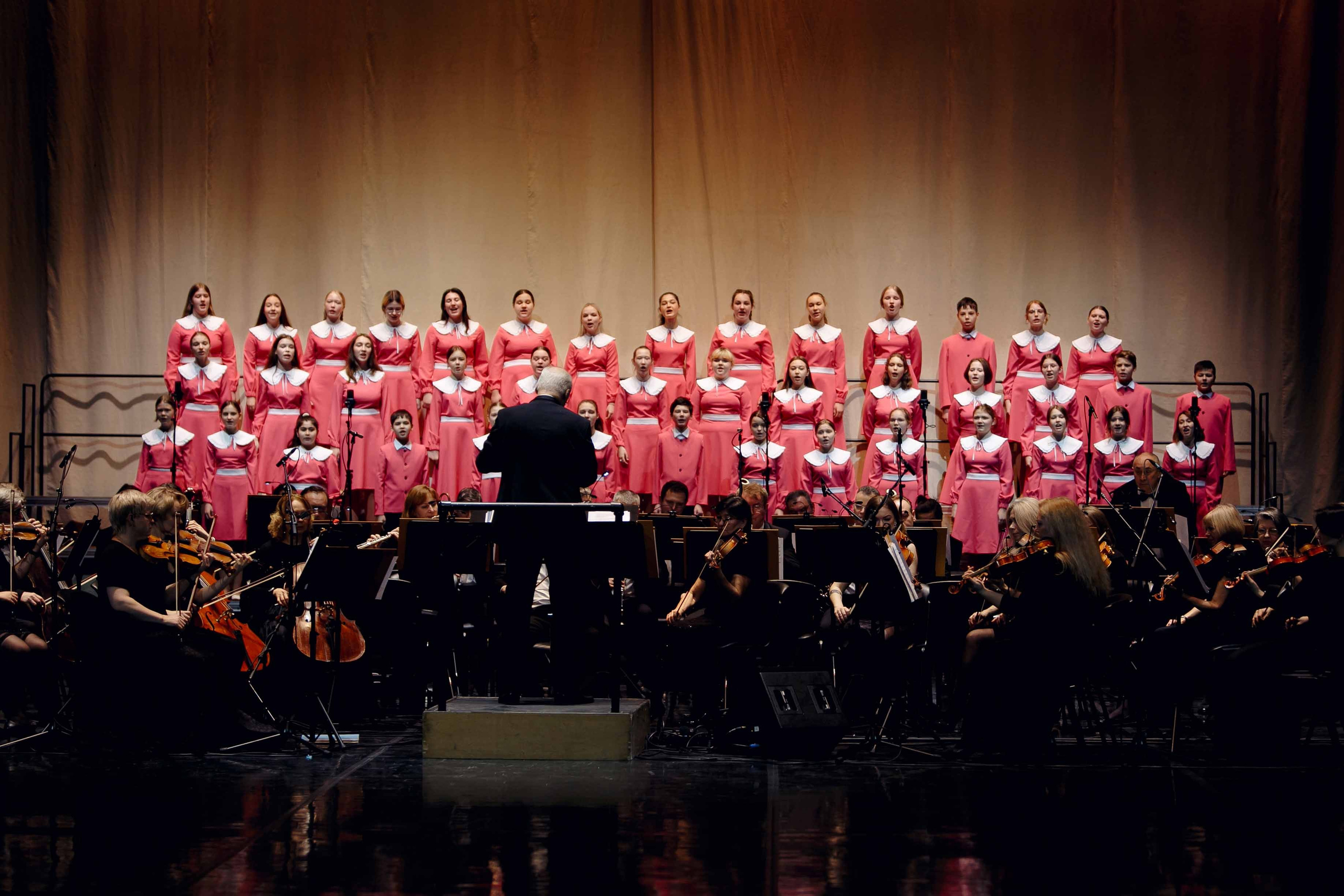 Закрытие «Года педагога и наставника» в КЗЦ Миллениум. Ваш репортажный фотограф Артемий Антонов