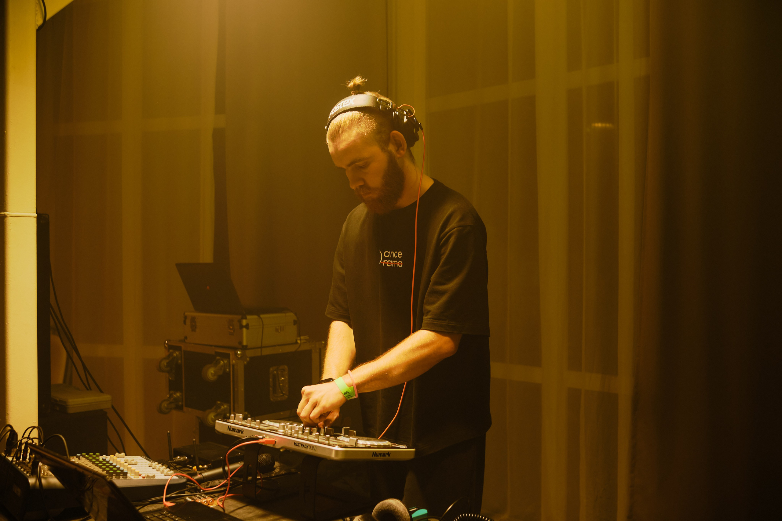 FROM PROVINCE | Саботаж. Фотограф Vika Rin