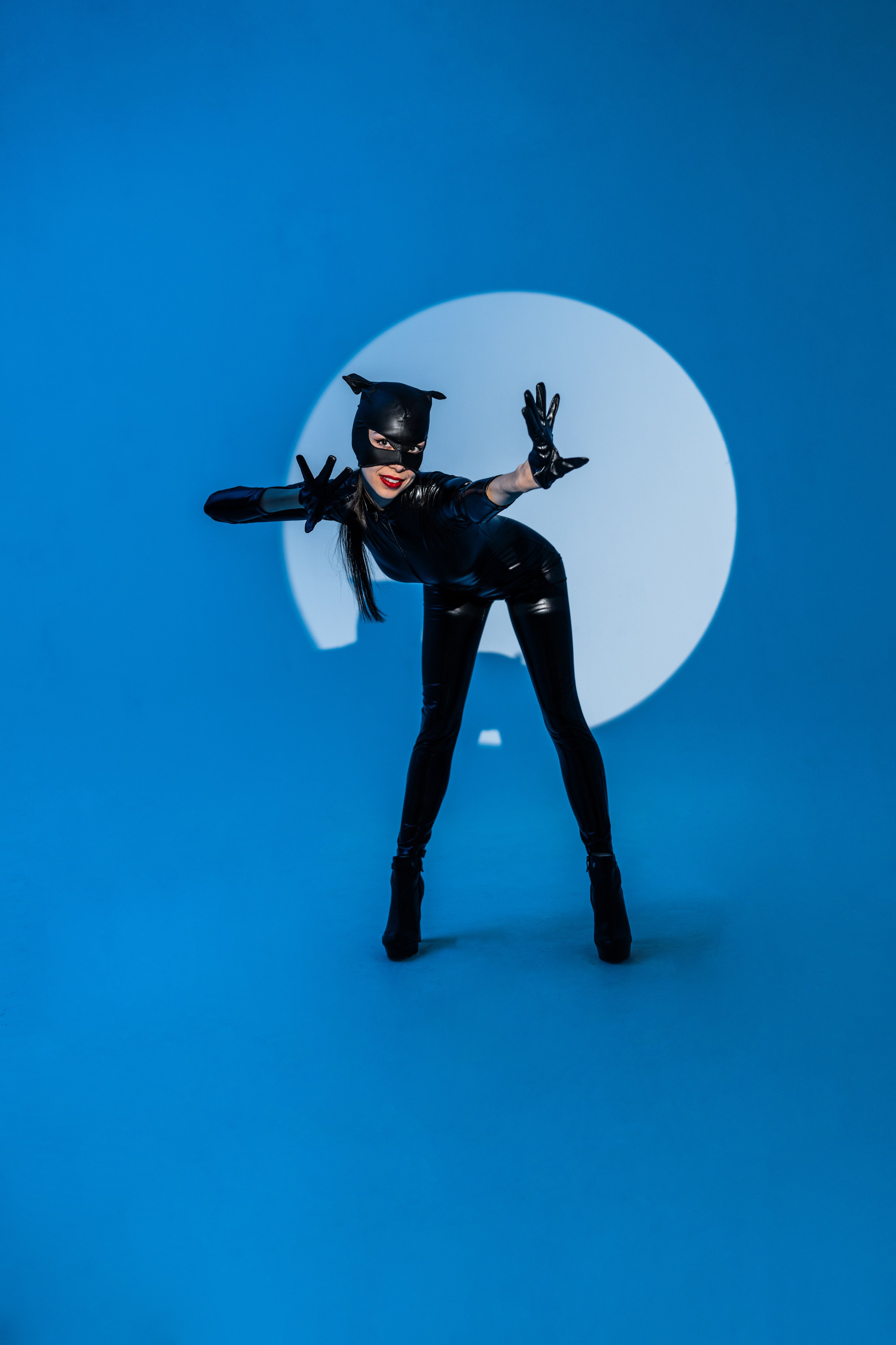 Женщина кошка. Модель Камилла. Свадебный и индивидуальный фотограф Аля Мамакова