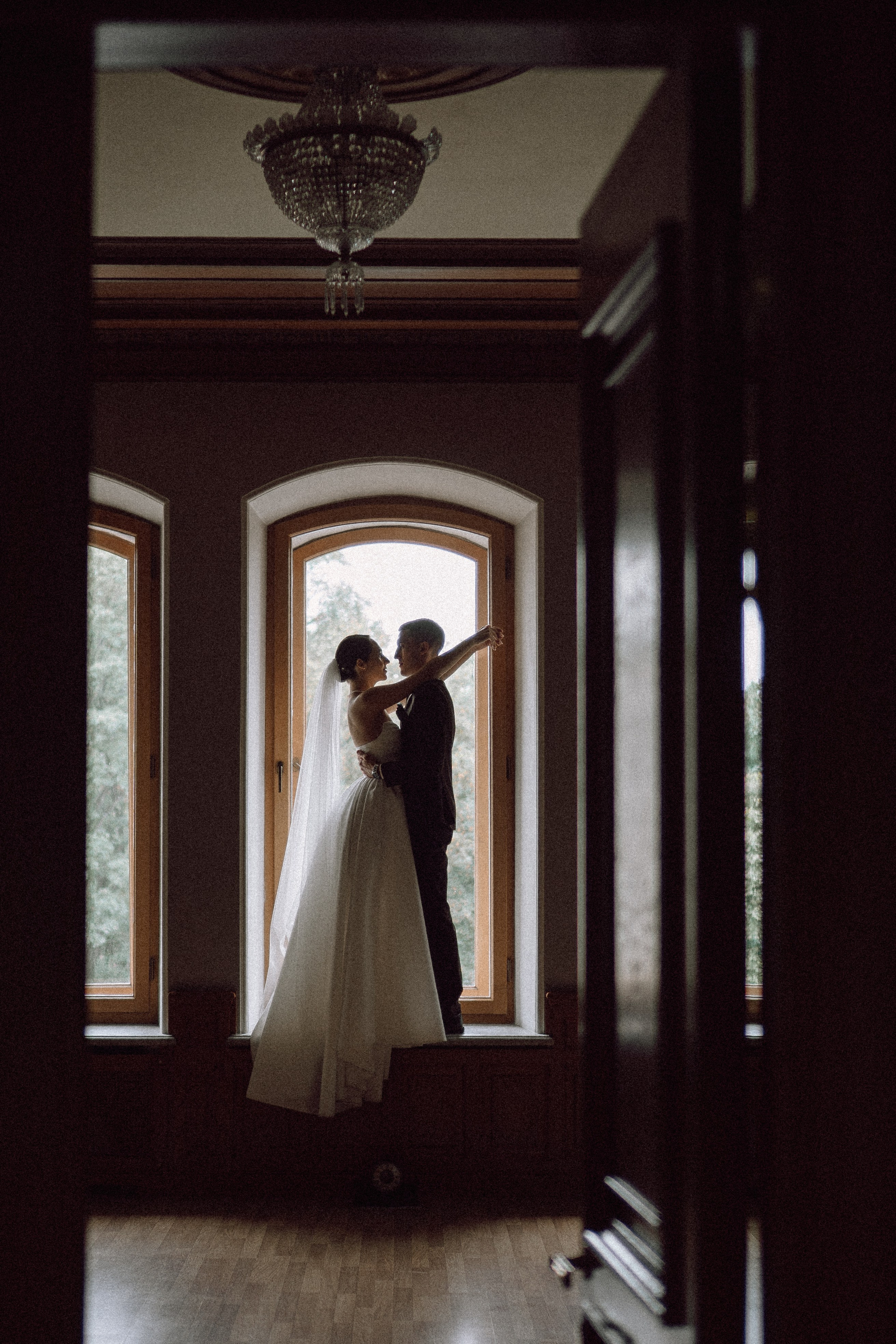 СВАДЕБНАЯ ПРОГУЛКА В САНТК-ПЕТЕРБУРГЕ (ИСАКИЕВСКИЙ СОБОР, ЗИМНЯЯ КАНАВКА, ЭРМИТАЖ И БОЛЬШАЯ МОРСКАЯ УЛИЦА). Профессиональный фотограф, Санкт-Петербург — Виктория Богомолова