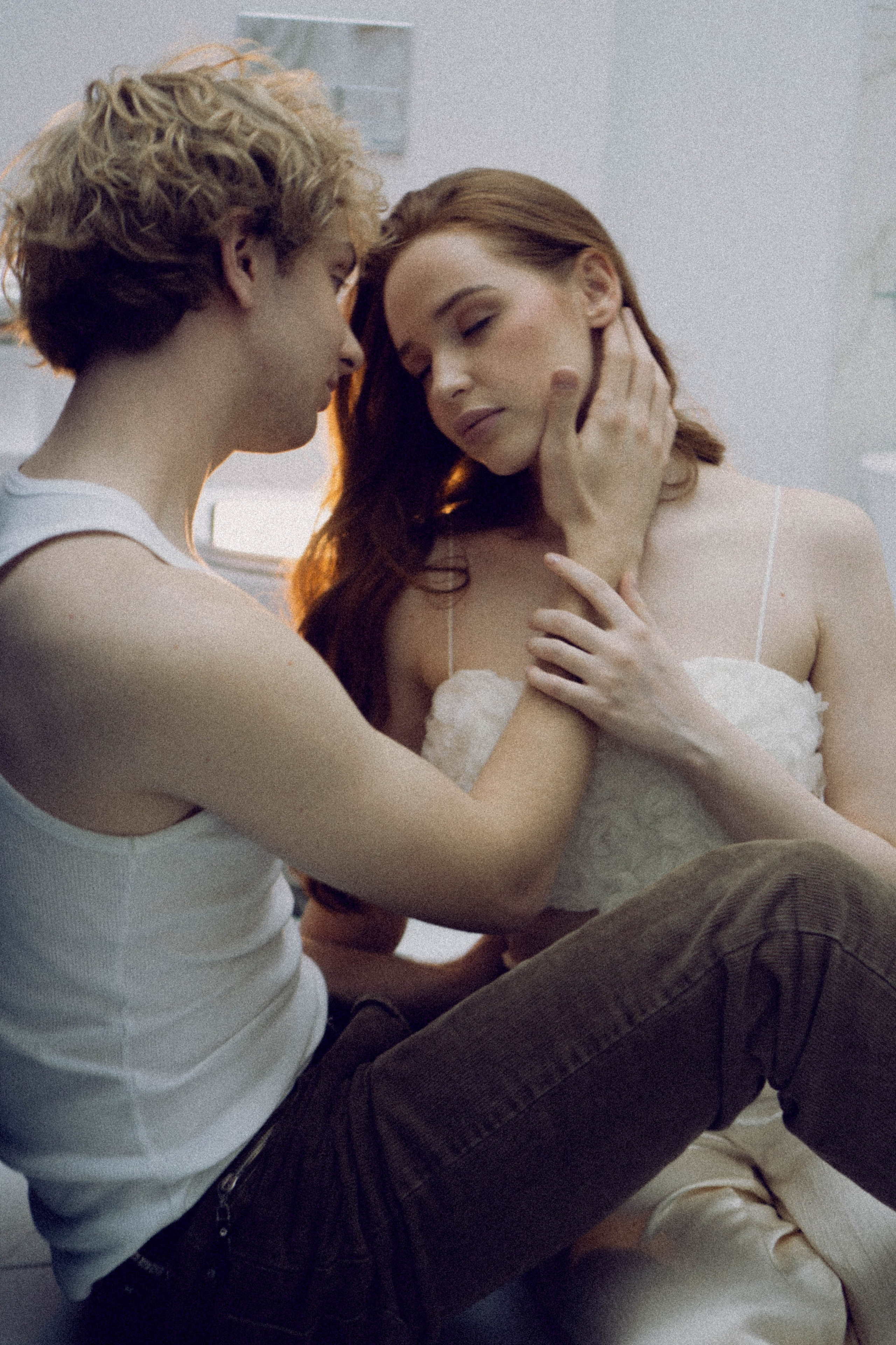 СВАДЕБНАЯ СЬЕМКА В ОТЕЛЕ. СБОРЫ ЖЕНИХА И НЕВЕСТЫ И ТАКЖЕ ТОР И ПОДГОТОВКА К ПРОГУЛКЕ. Профессиональный фотограф, Санкт-Петербург — Виктория Богомолова