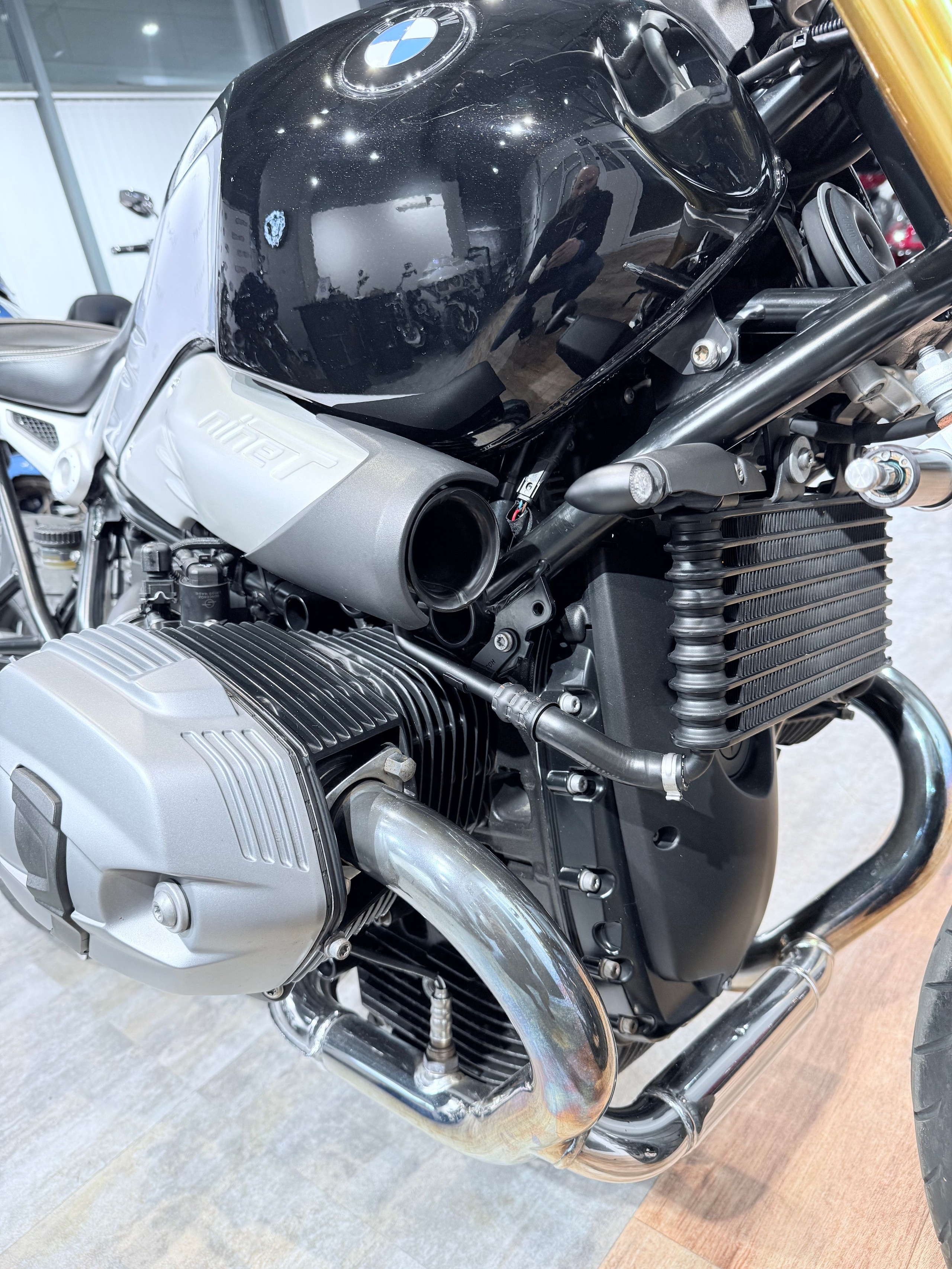 BMW R9T (Black Storm). Hello Davidson, Москва. Только хорошие мотоциклы…