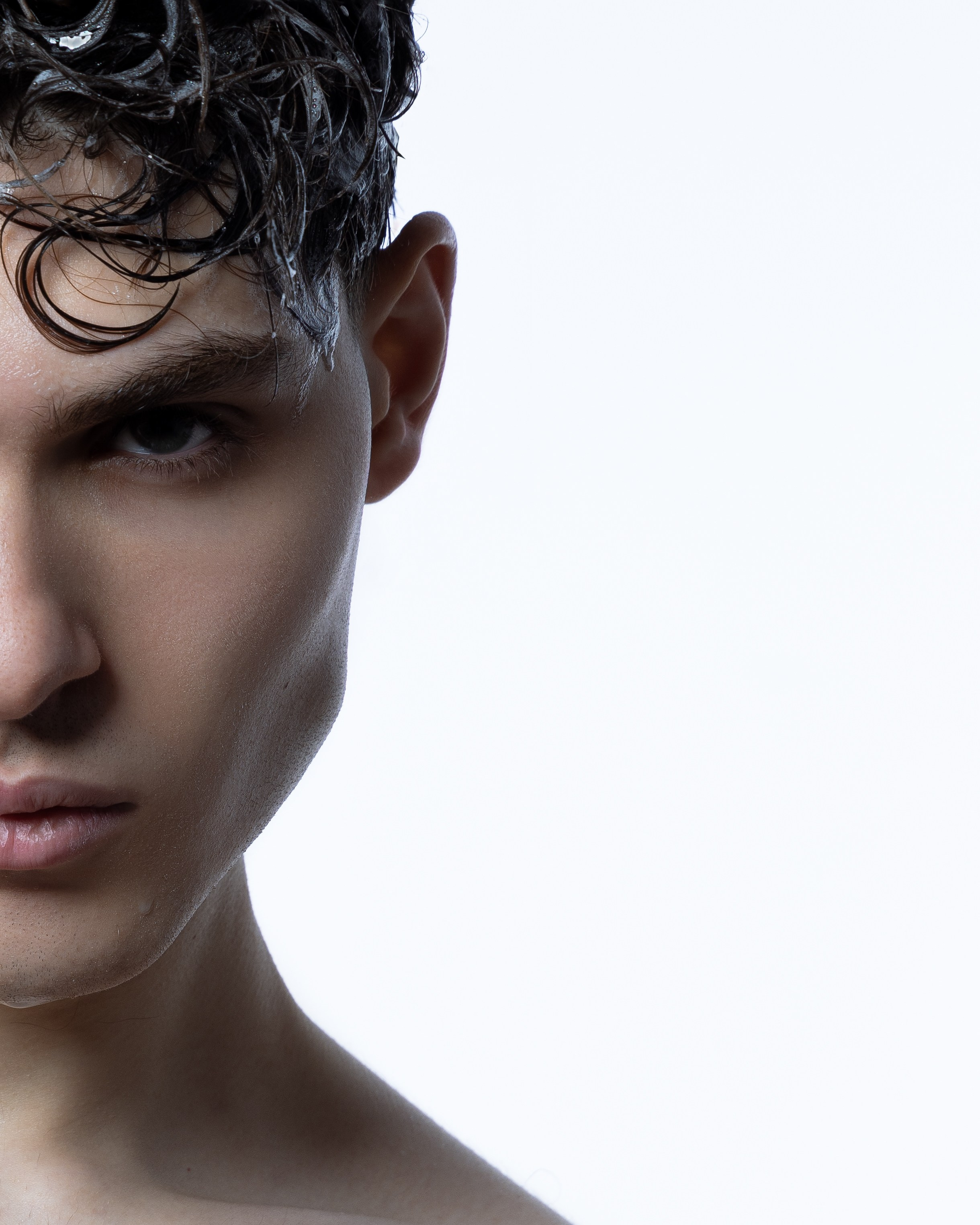 MOY Cosmetics. Photographer. Producer. Retoucher