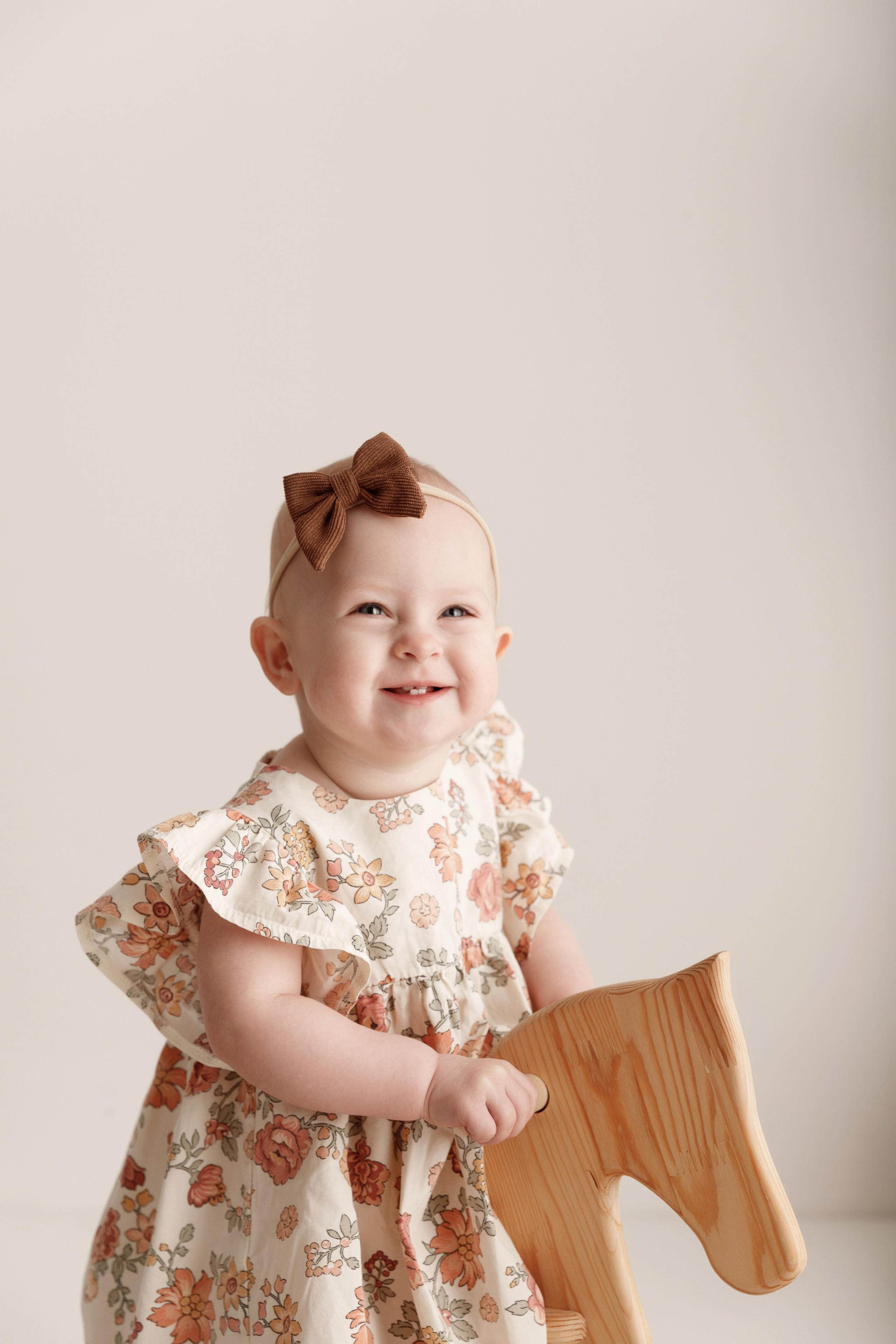 Годик Мирославе. Фотограф новорожденных Славянск-на-Кубани Куцевольская Екатерина