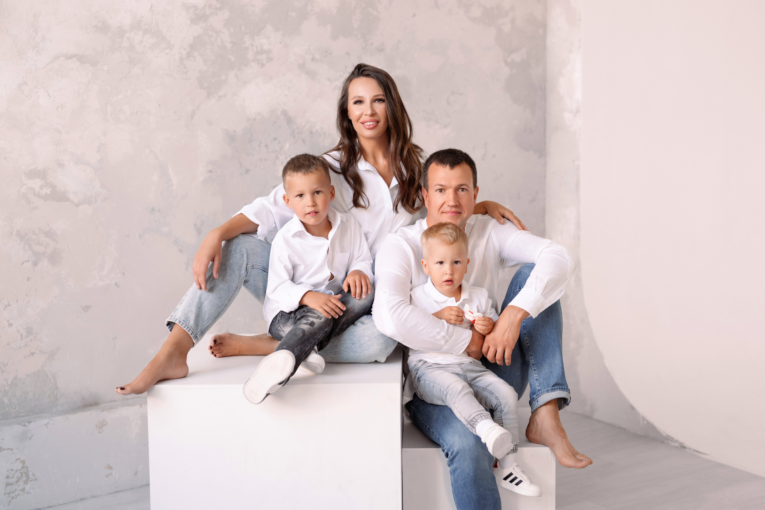 Семейная. Оксана Волик фотограф в Архангельске. Аренда фотостудии White Studio