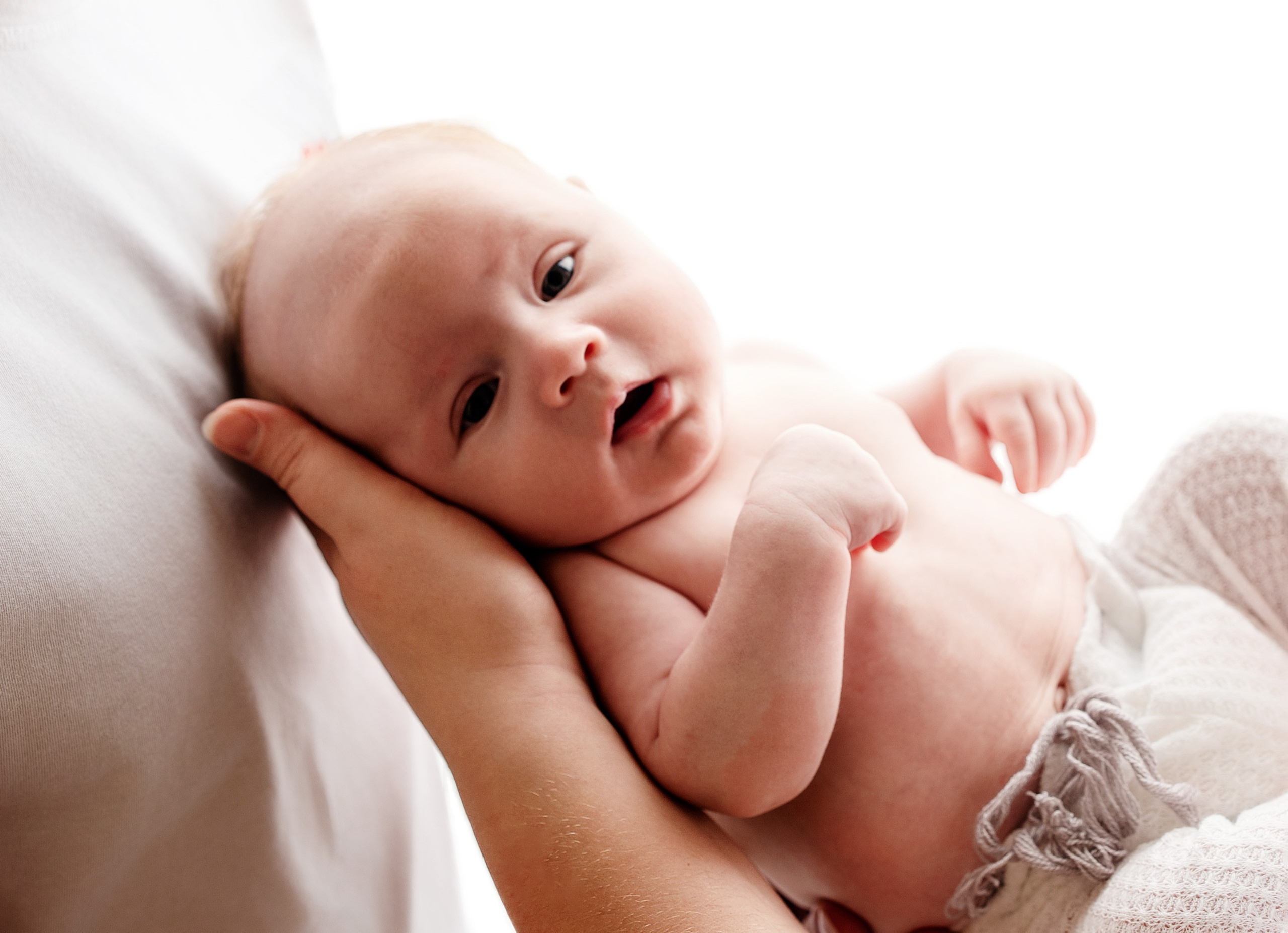 Фотограф новорожденных в Нижнем Новгороде - профессиональная фотосессия для новорожденных, уютные и милые снимки малышей, создание уникальных образов и воспоминаний для родителей. Специалист по детской фотографии предлагает услуги по съемке новорожденных в комфортной обстановке, обеспечивая безопасность и тепло для вашего малыша.