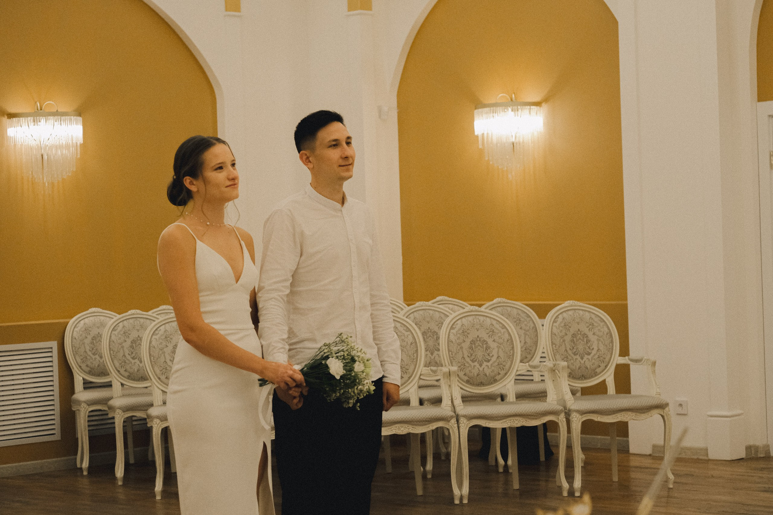 СВАДЕБНАЯ ФОТОСЕСИСИЯ В МЕТРО И ВОЗЛЕ ИСАКИЕВСКОГО СОБОРА В ДОЖДЬ. Профессиональный фотограф, Санкт-Петербург — Виктория Богомолова