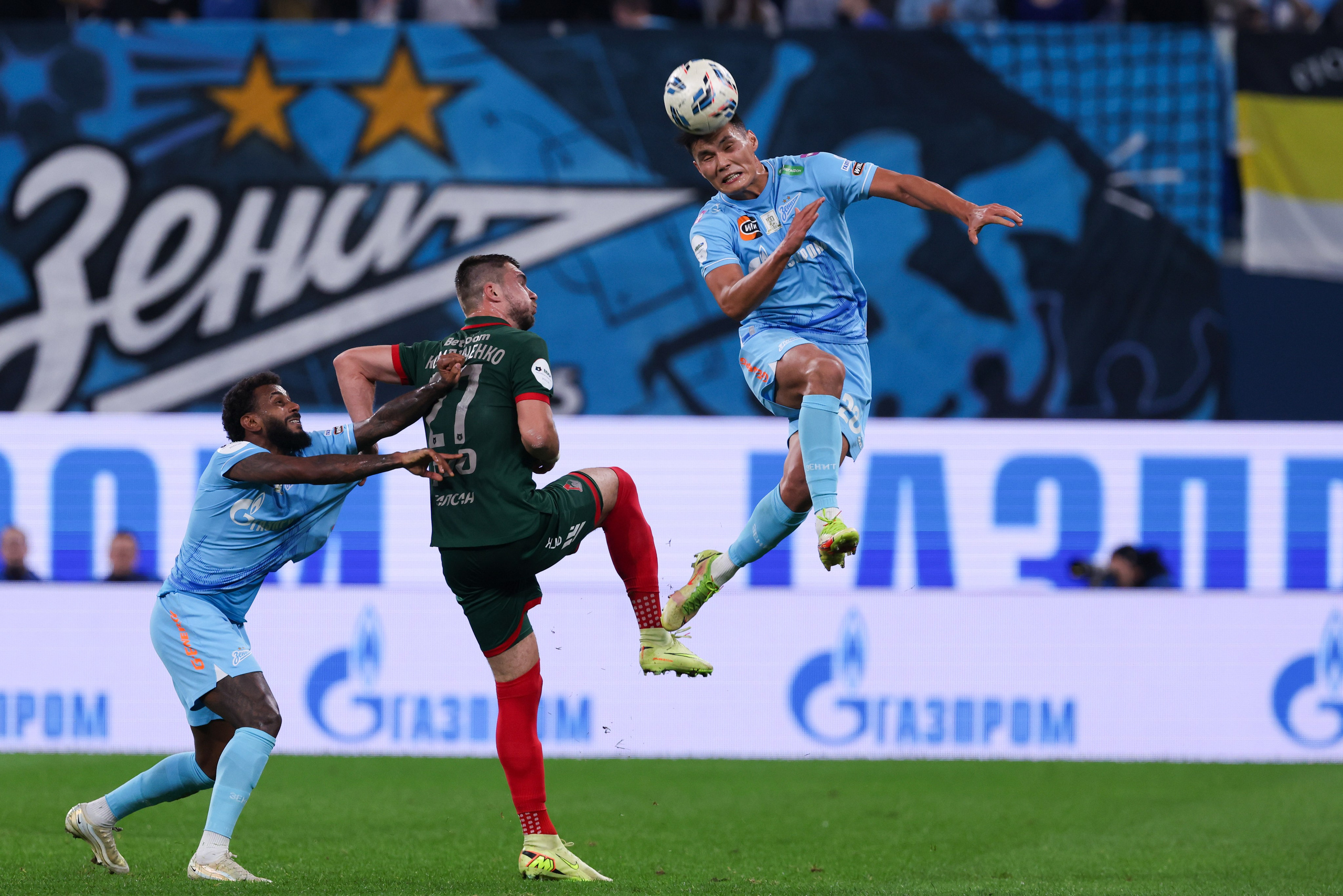 ФК «Зенит» — ФК «Локомотив» 14 тур РПЛ 01.11.2025. Спортивный и репортажный фотограф Антон Тереханов