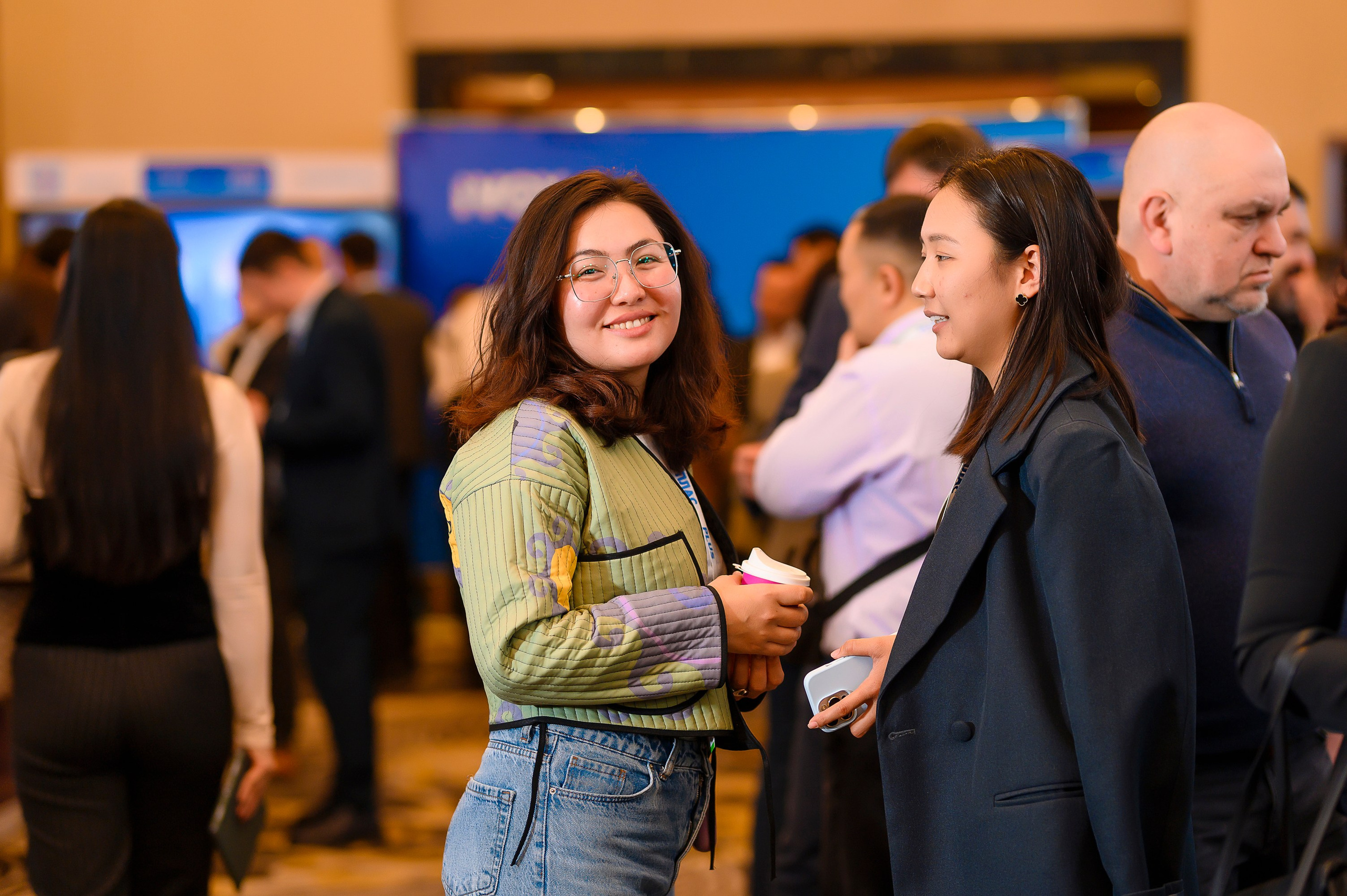 Digital Kyrgyzstan 2025. Интерьерный и репортажный фотограф в Алматы