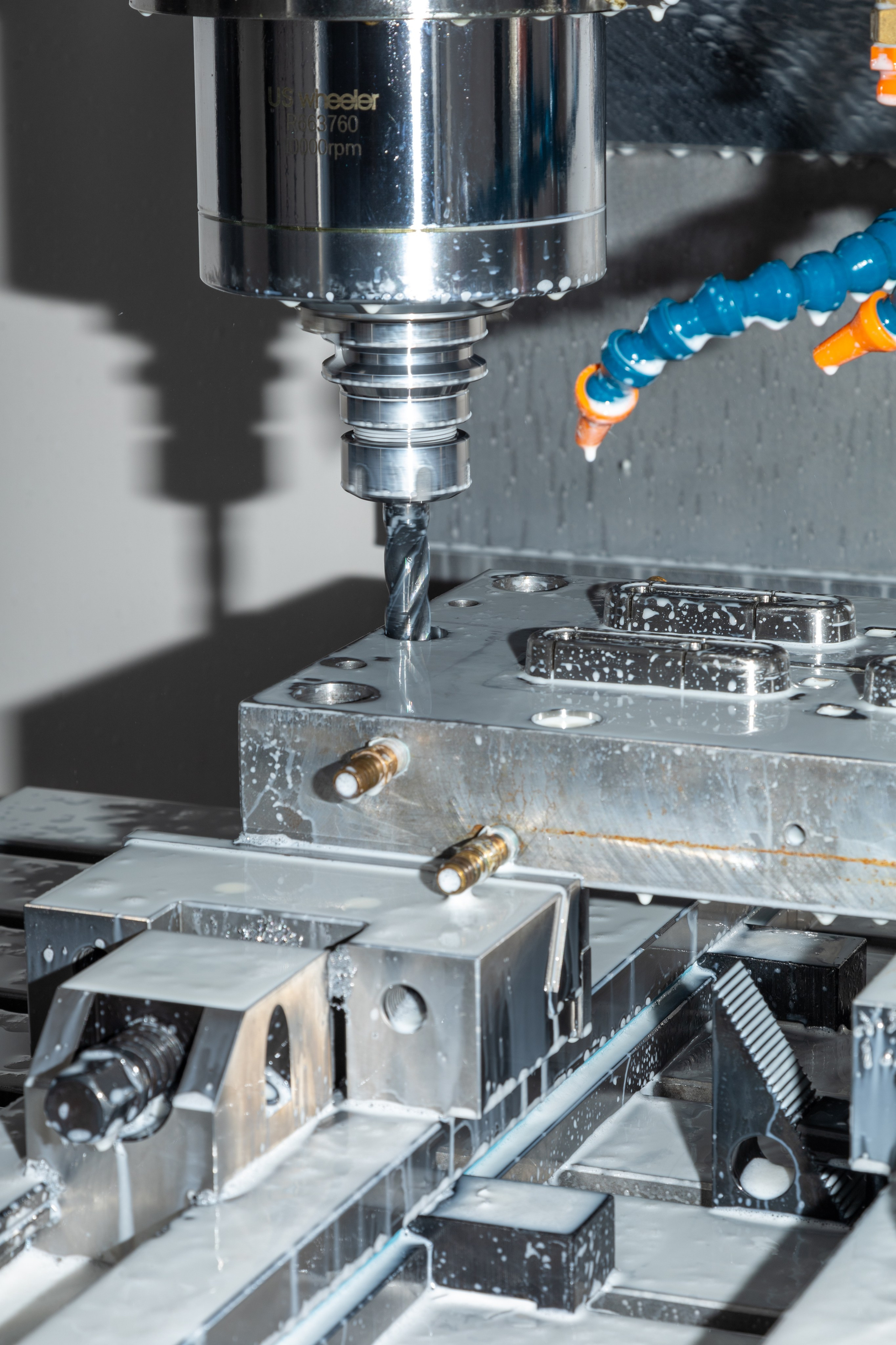 Съемка на заводе по производству прессформ. Сергей Шестов фотограф из Нижнего Новгорода