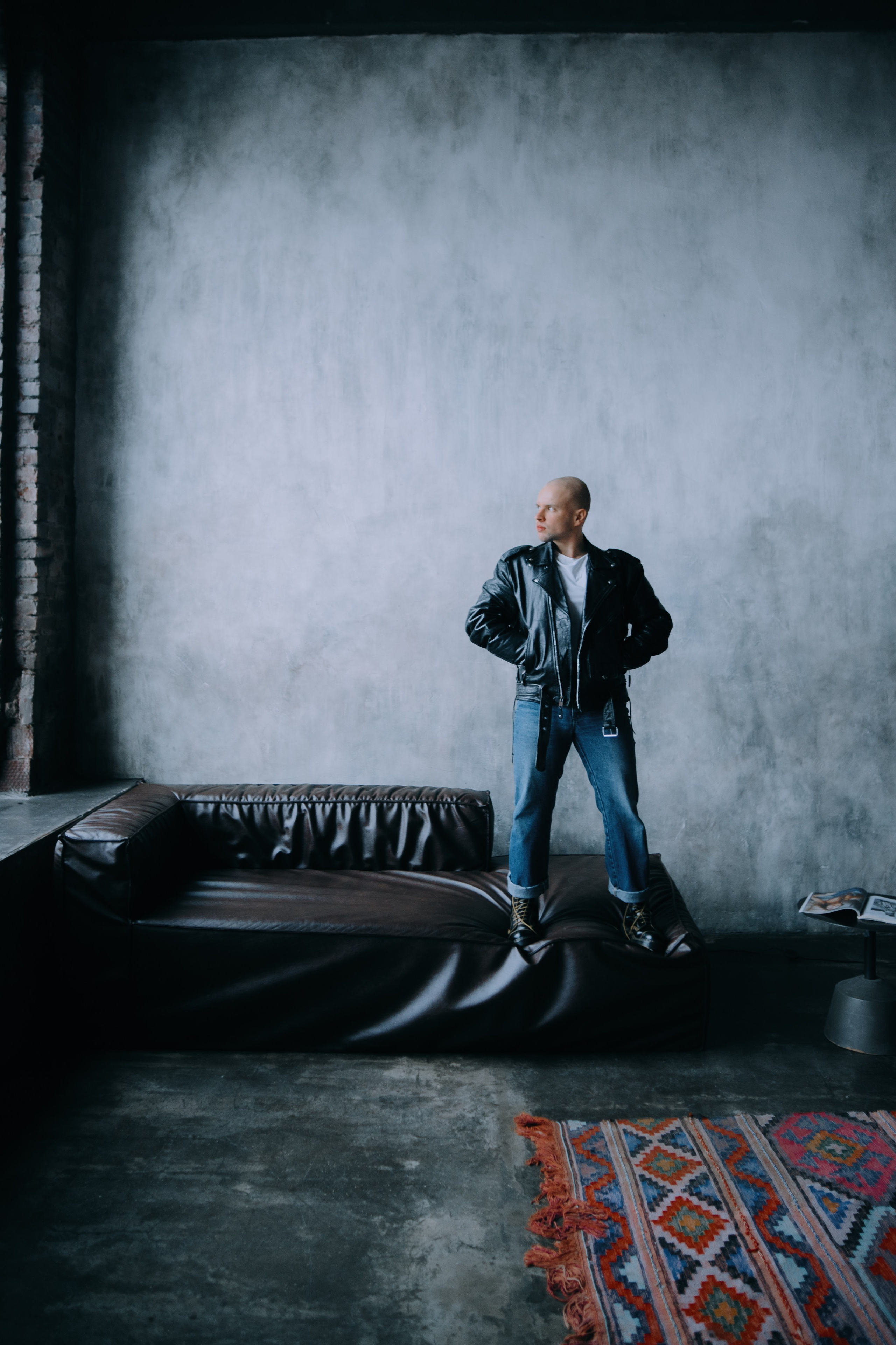 Кирилл студия