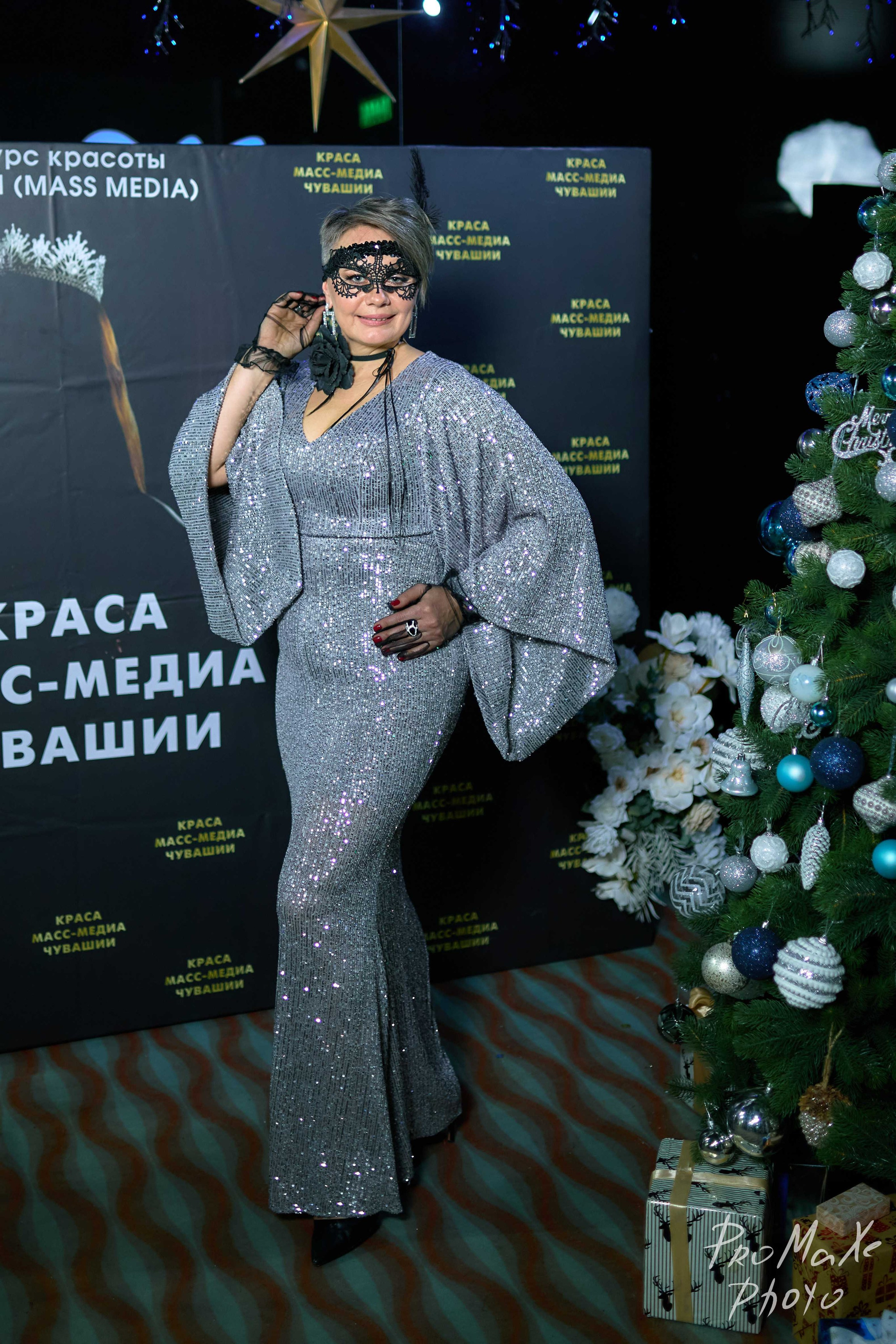 Фотозона КРАСА МАСС-МЕДИА ЧУВАШИИ. Владимир Суздалов (ProMaXe) — Портретный фотограф, тематические фотосессии в Чебоксарах