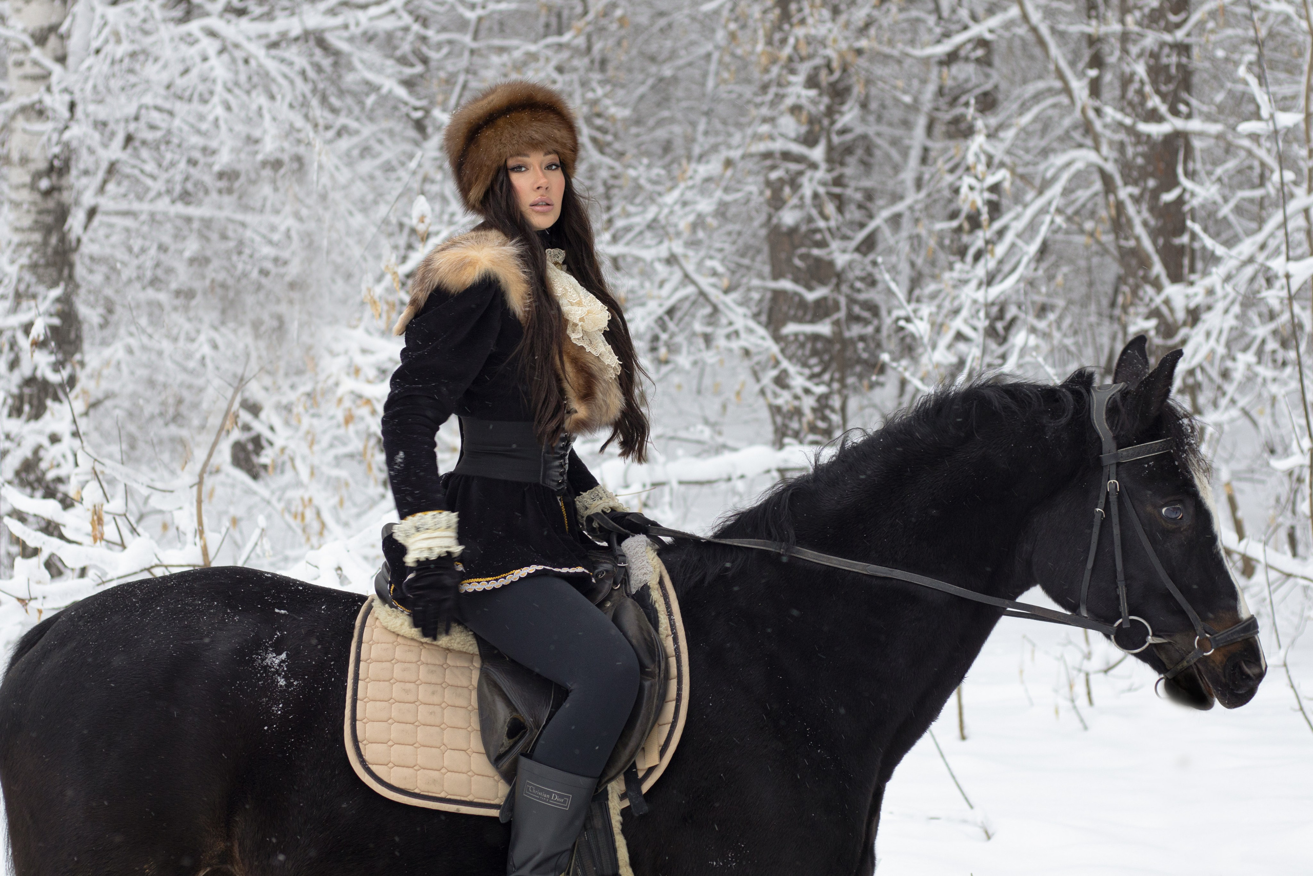 Новогодняя фотосессия с лошадью в Новосибирске. Анастасия Головерова фотограф в Новосибирске