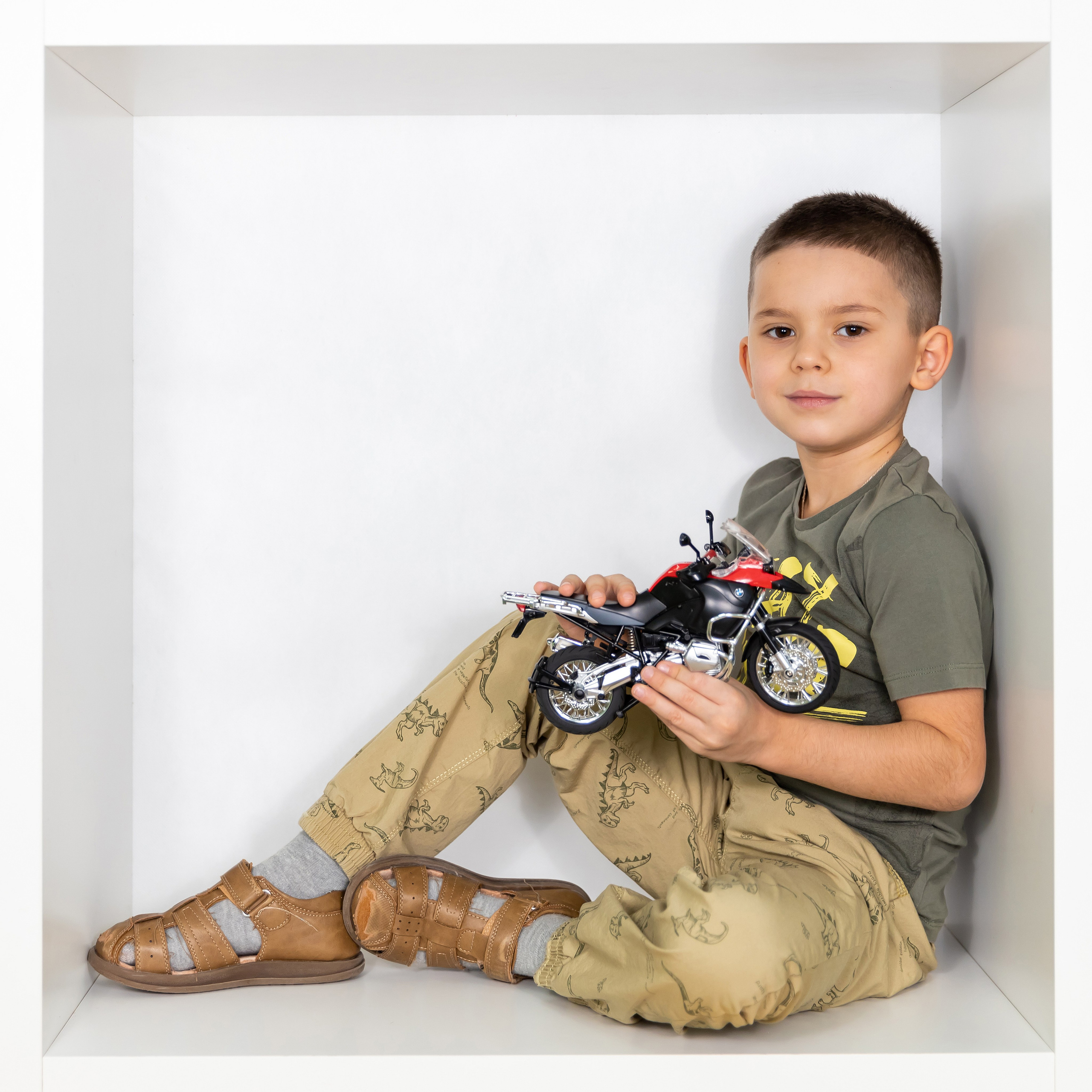 Примеры фото ДЕТСКИЙ САД. Фотограф Радужный ХМАО, Школьный фотограф, семейный фотограф, выпускной альбом