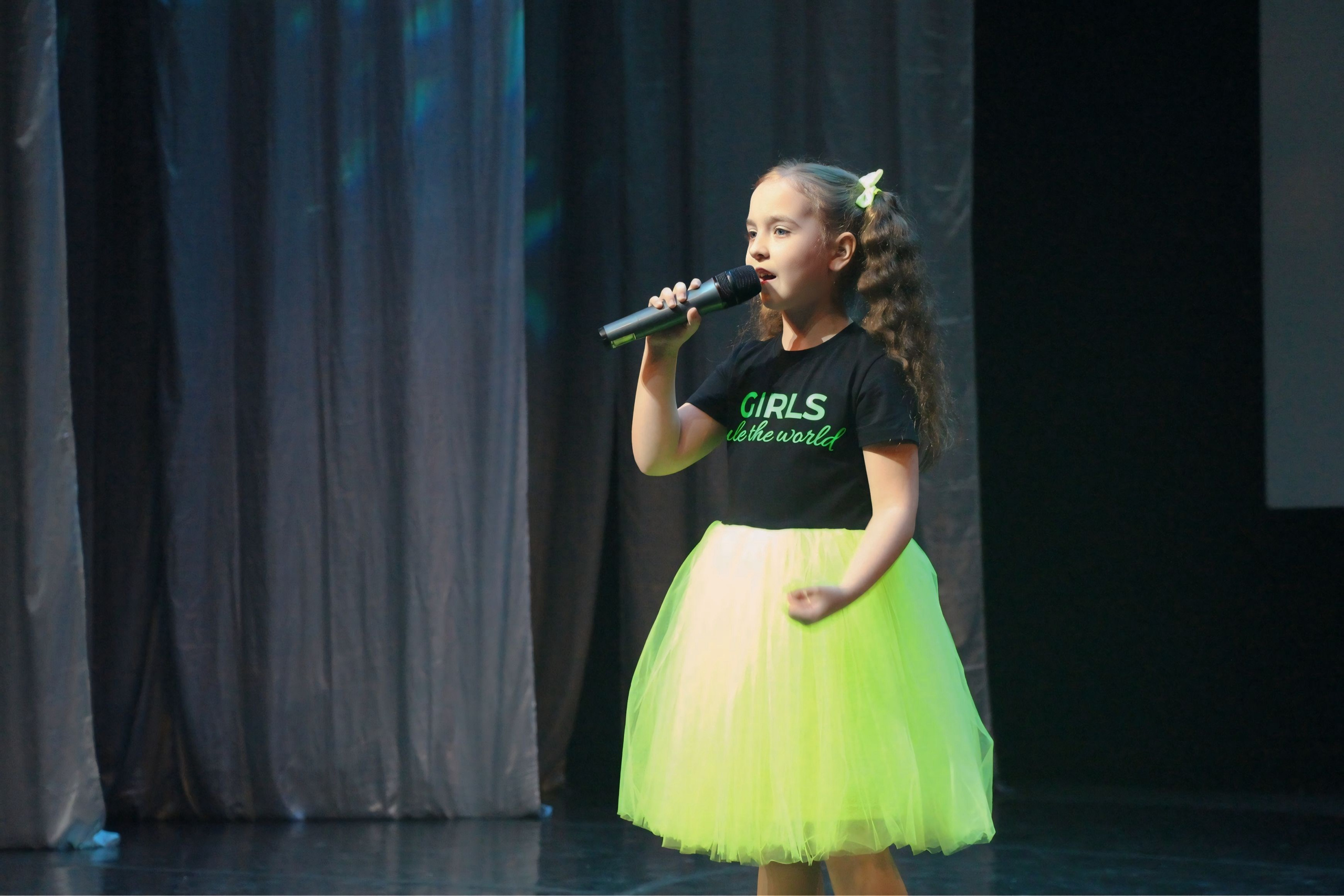 26 апреля, г. Астрахань. Золотое яблочко