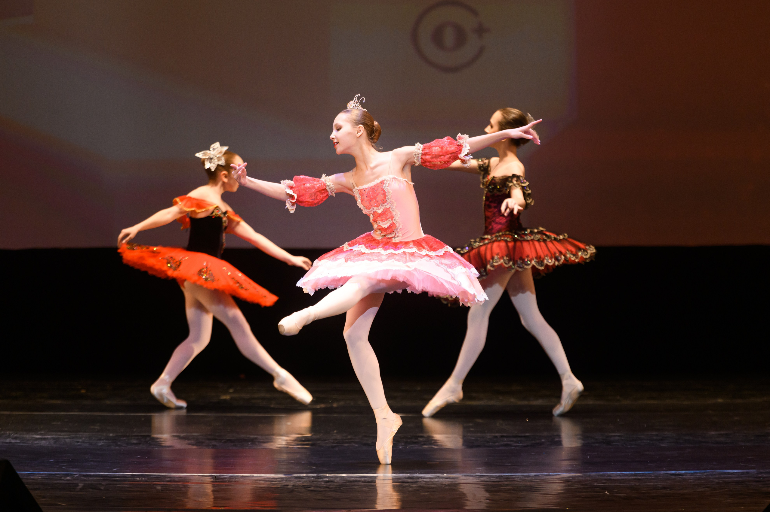 23 апреля, часть 1, БКЗ Октябрьский, г. Санкт-Петербург. Золотое яблочко