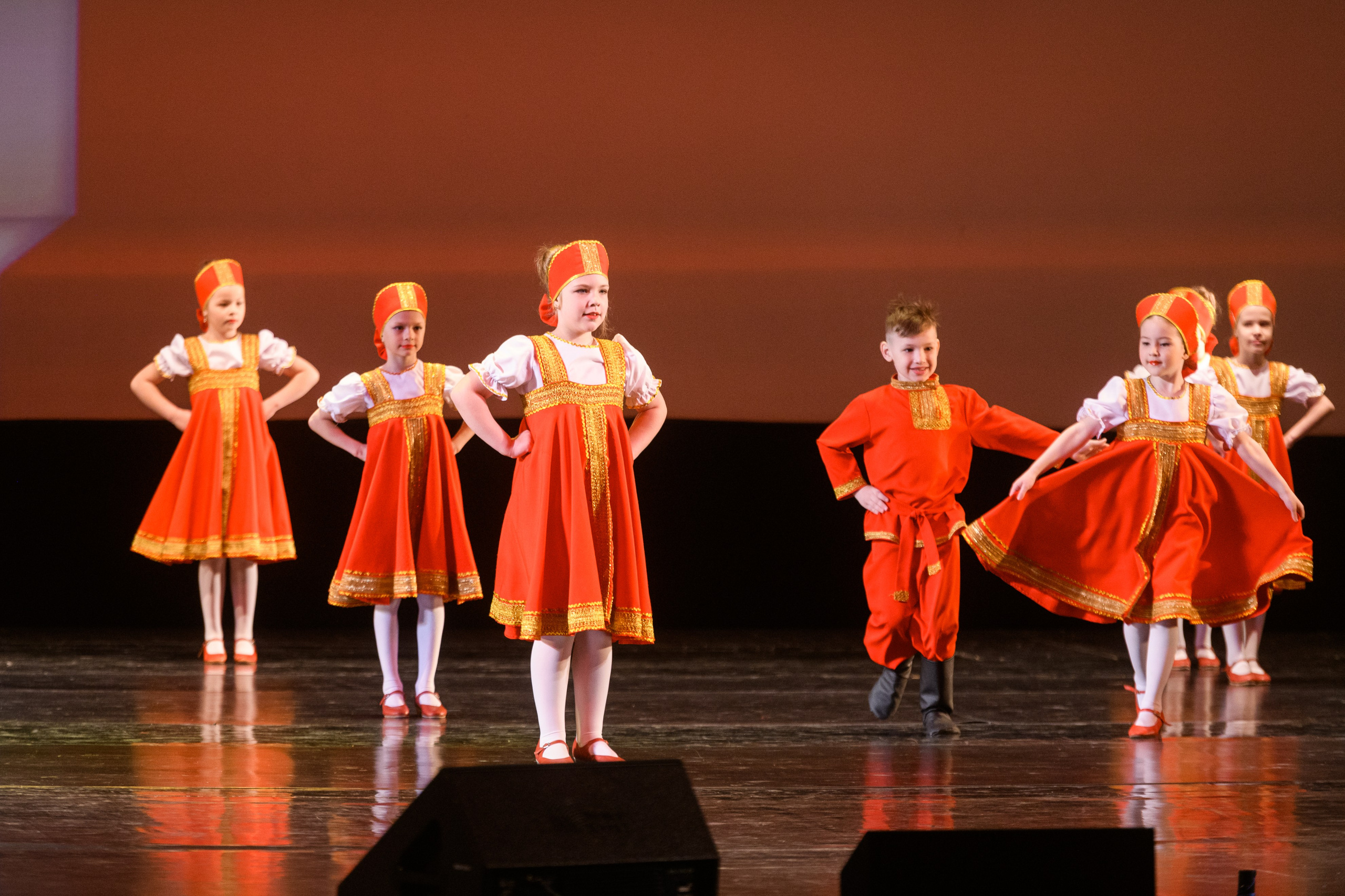 23 апреля, часть 1, БКЗ Октябрьский, г. Санкт-Петербург. Золотое яблочко