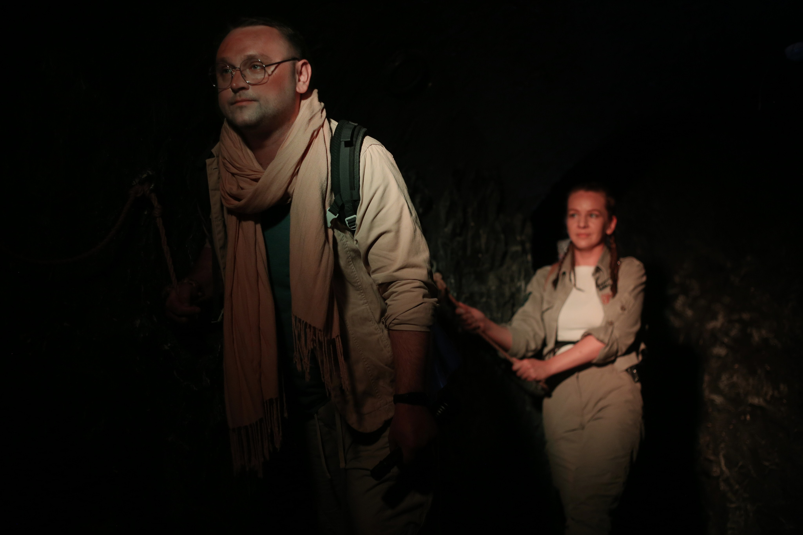 Фотосессия «Как в кино: В поисках утраченной диадемы» от MarCh Photography | Пермь. Погрузитесь в приключение, где вы — главный герой. MarCh Photography — Фотограф в Перми