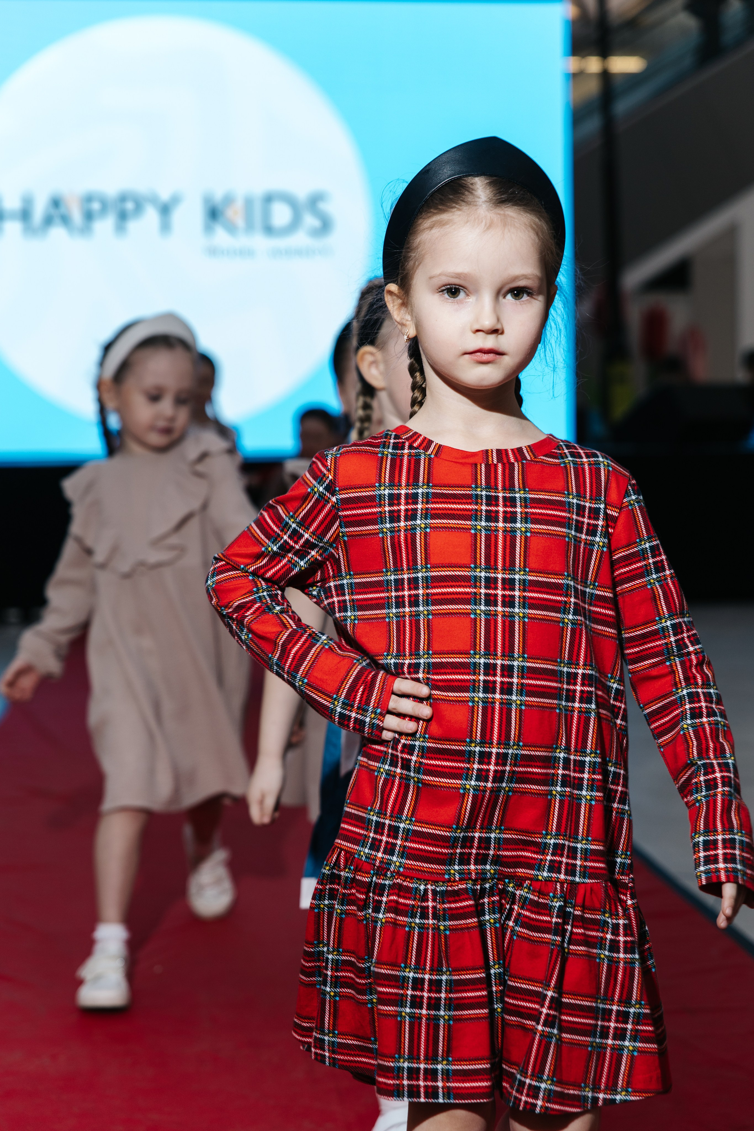 Показ HAPPY KIDS. Анна Таркина