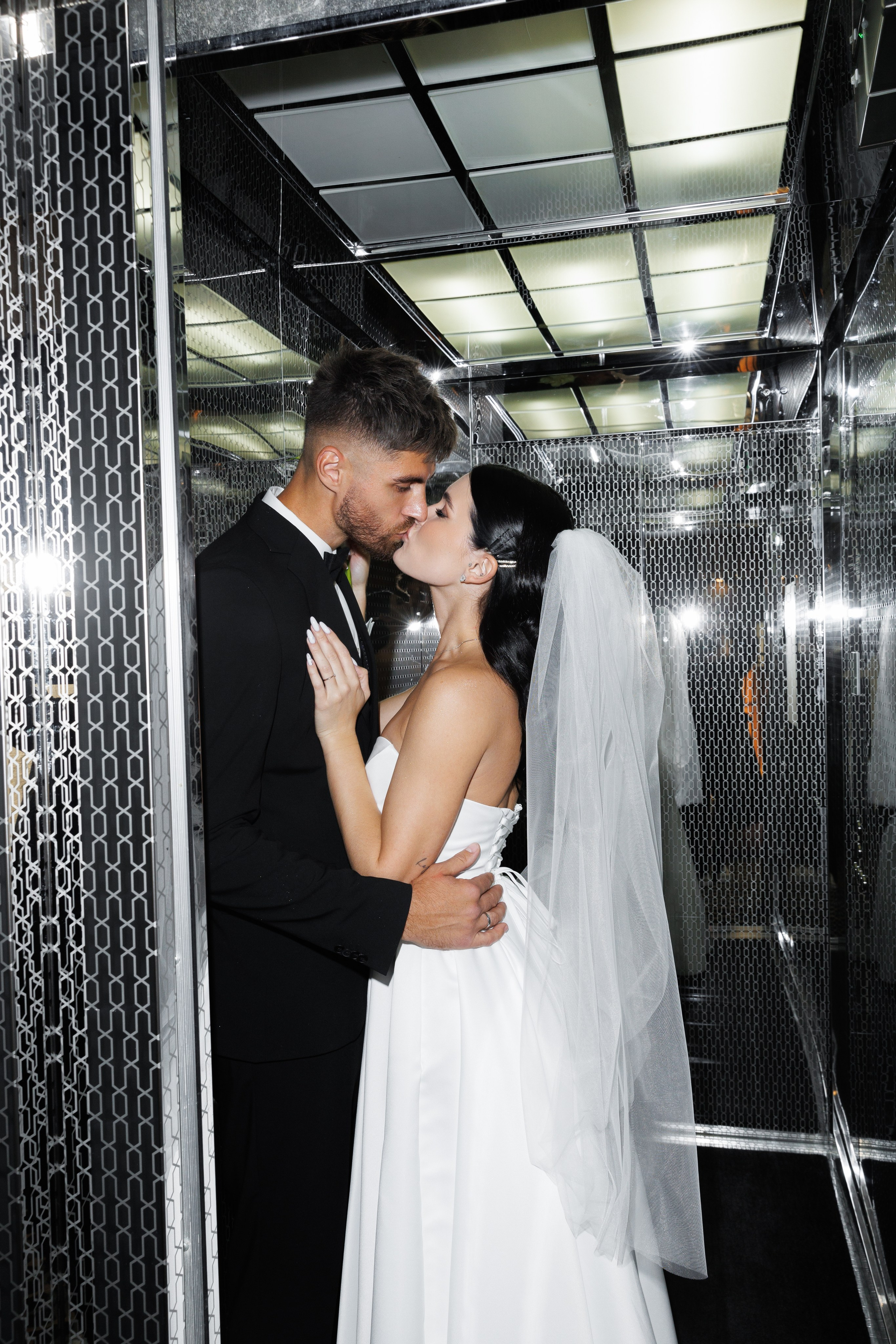 Камерная свадьба Остапа и Юлии. Свадебный фотограф Бакрымова Валентина