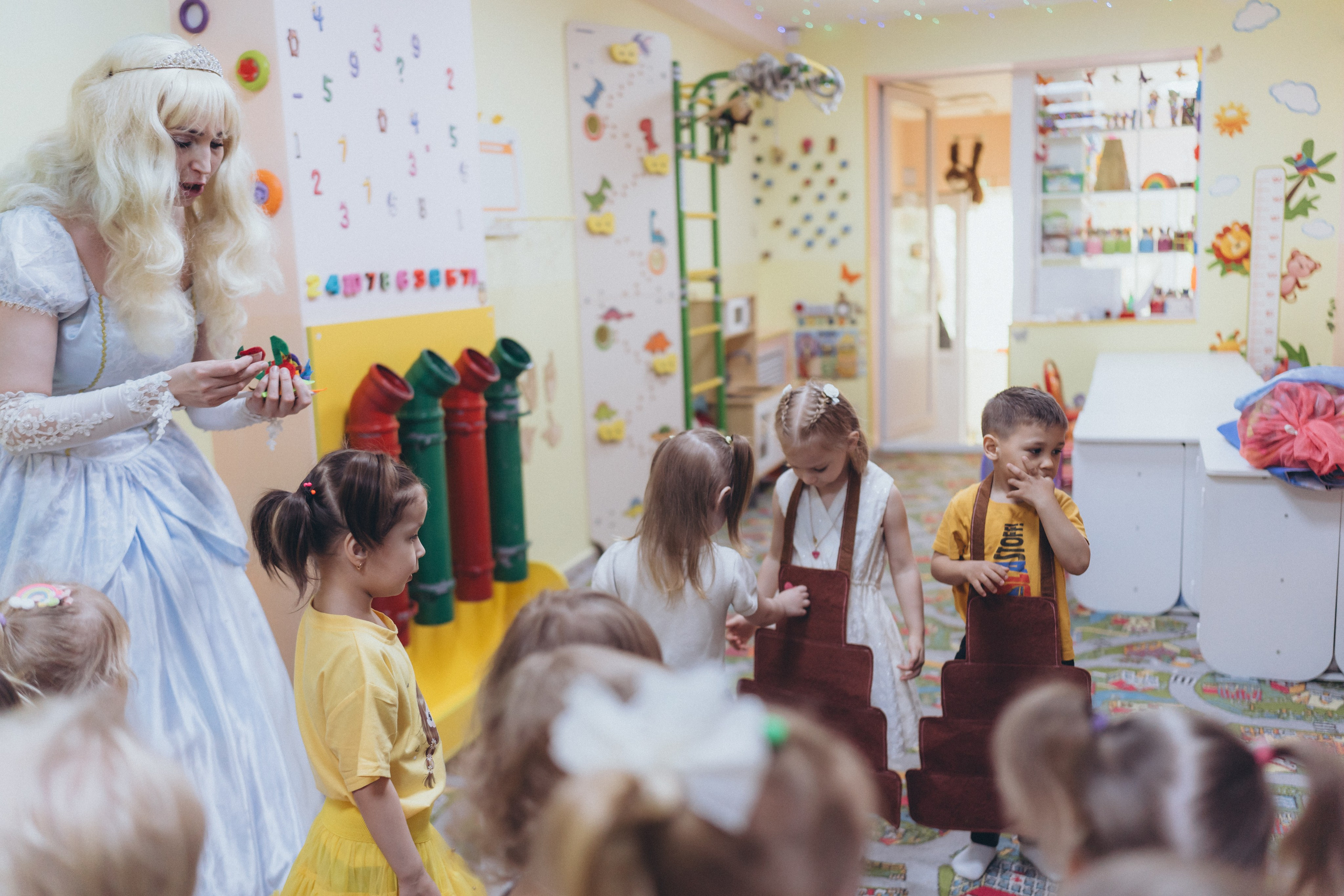 День рождения Алисы (садик). Крис Богомазова