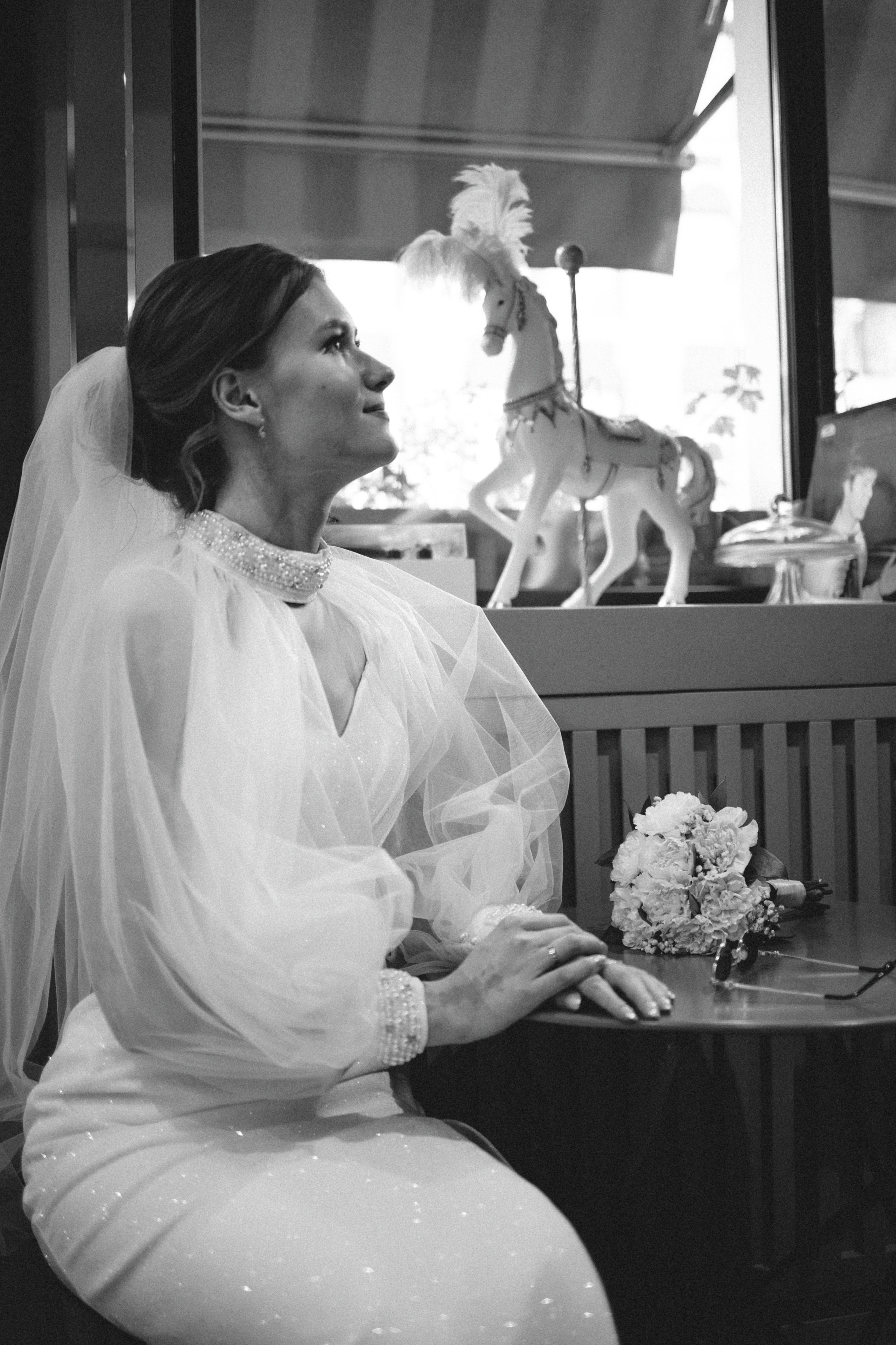 Владислав и Юлия Вечерняя прогулка по городу. Свадебный Фотограф в Иркутске Екатерина Елисеева