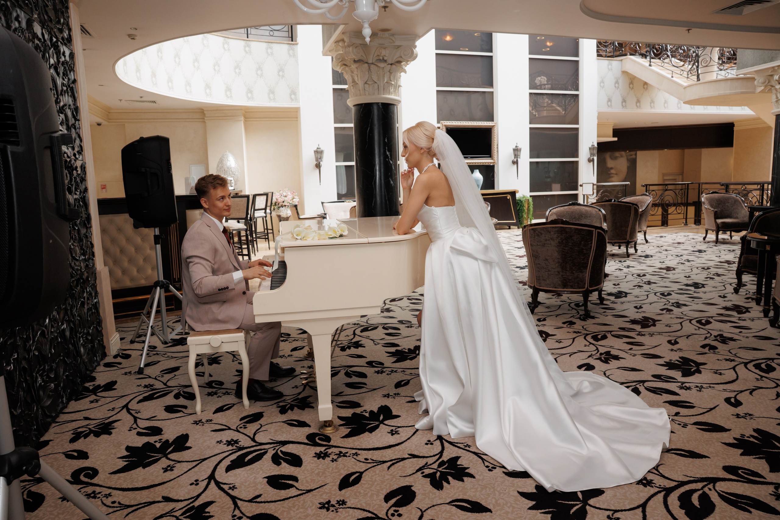 Отель «Милан», Шипиловский ЗАГС, прогулка в парке Царицыно. Свадебный и репортажный фотограф (Москва, Королев и другие)