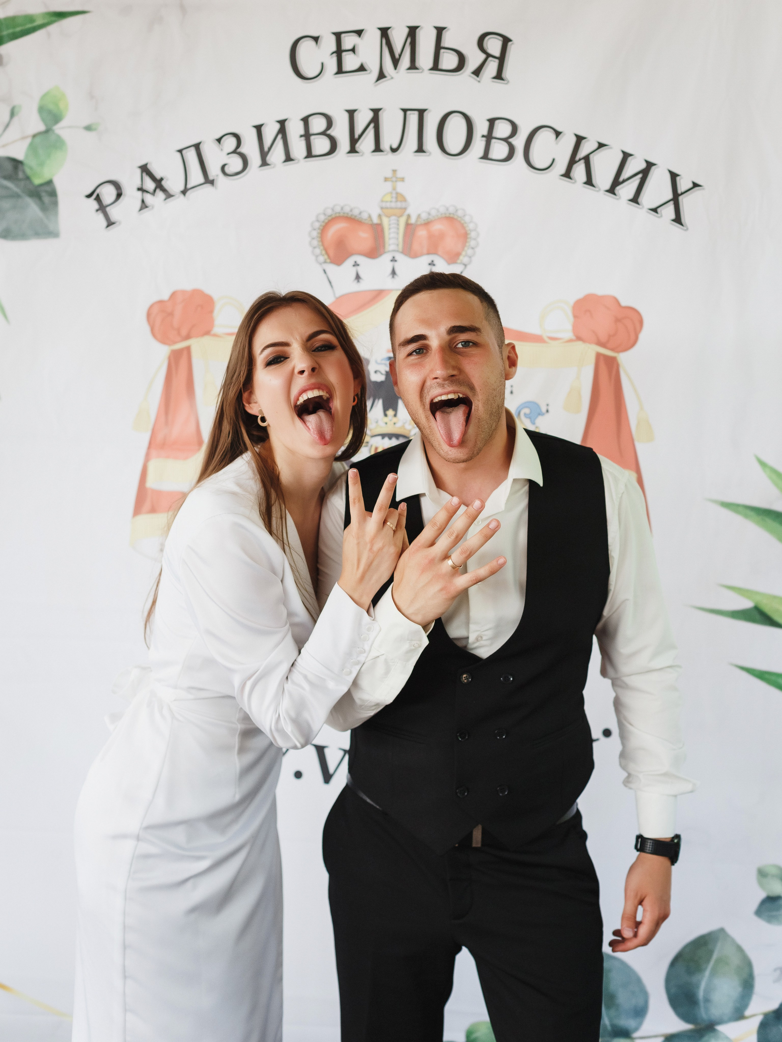 Свадебный фотограф Таганрог — фотосессия в центре города и банкет в коттедже «Виктория». Свадебный и семейный фотограф в Таганроге Бакарюк Антон