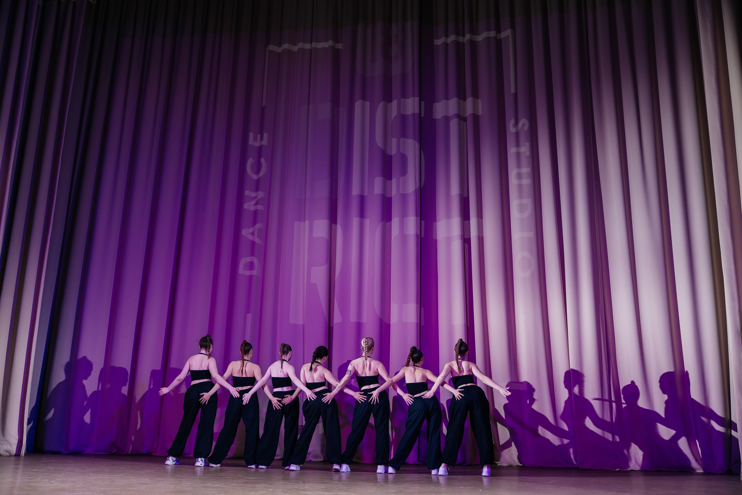 Дистрикт. Отчетный концерт. Свадебный и Семейный фотограф г. Ижевск Гульназ Солдатова. Гульназ фото