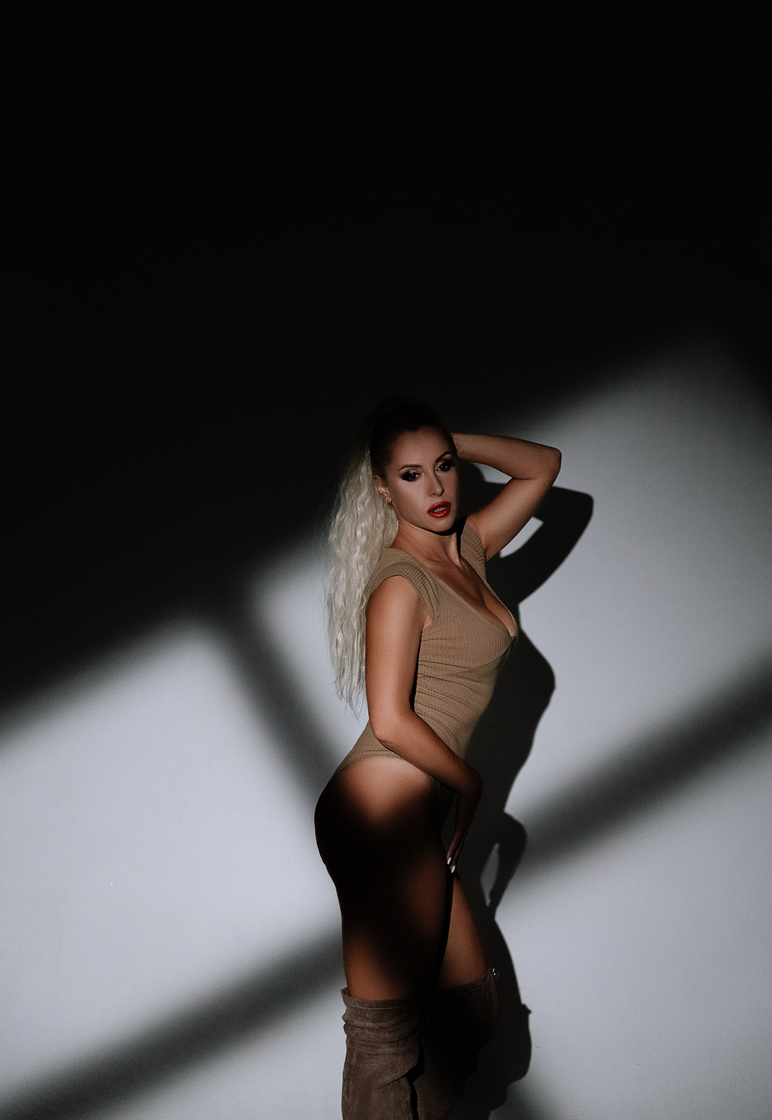 фотосессия с масками гобо, маски Гобо, маски, фотосессия в студии, фотограф в Москве, фотограф в Орехово-Зуево, фотограф в Балашихе, фотограф в Железнодорожном 